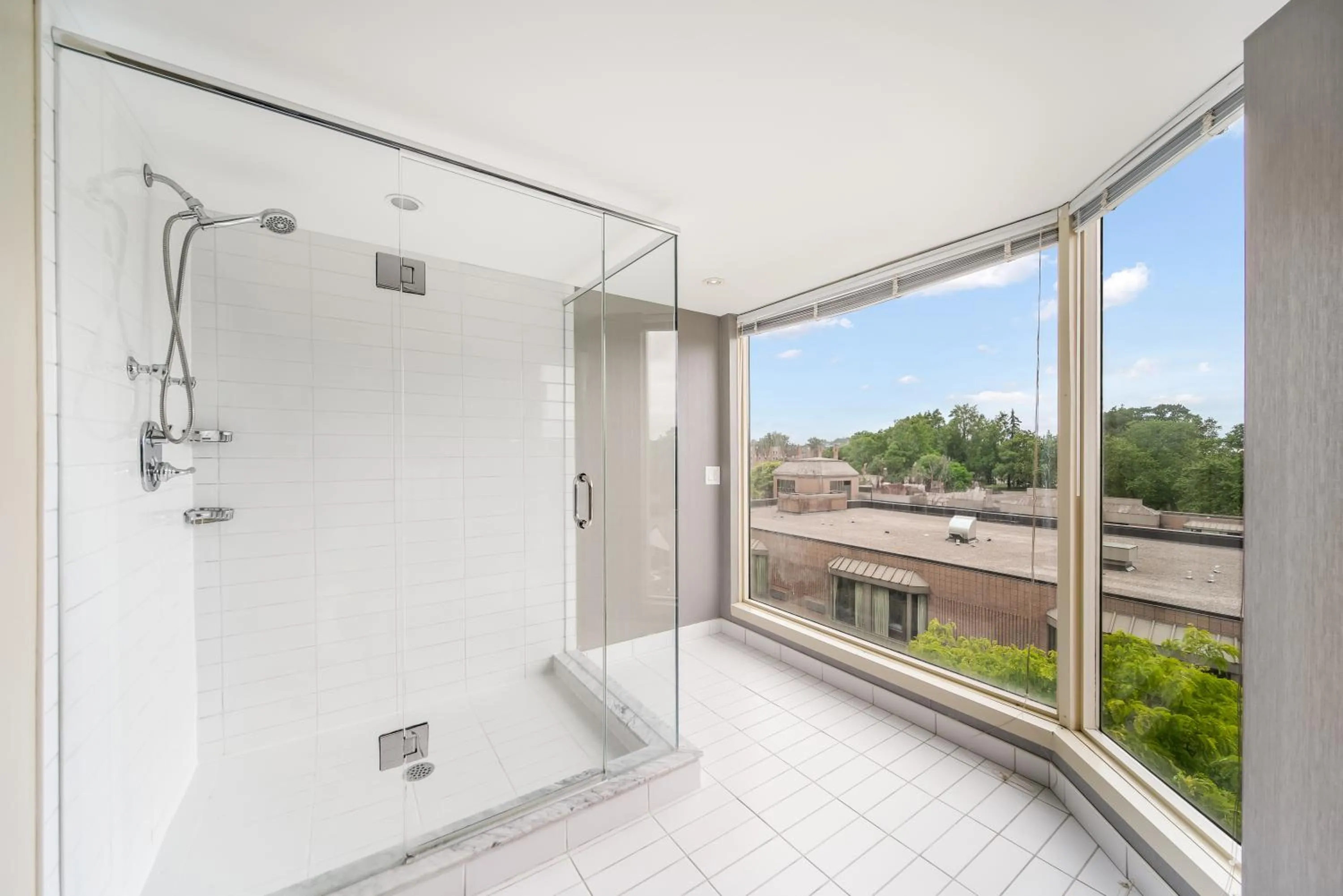 Ramada Plaza by Wyndham Niagara Falls