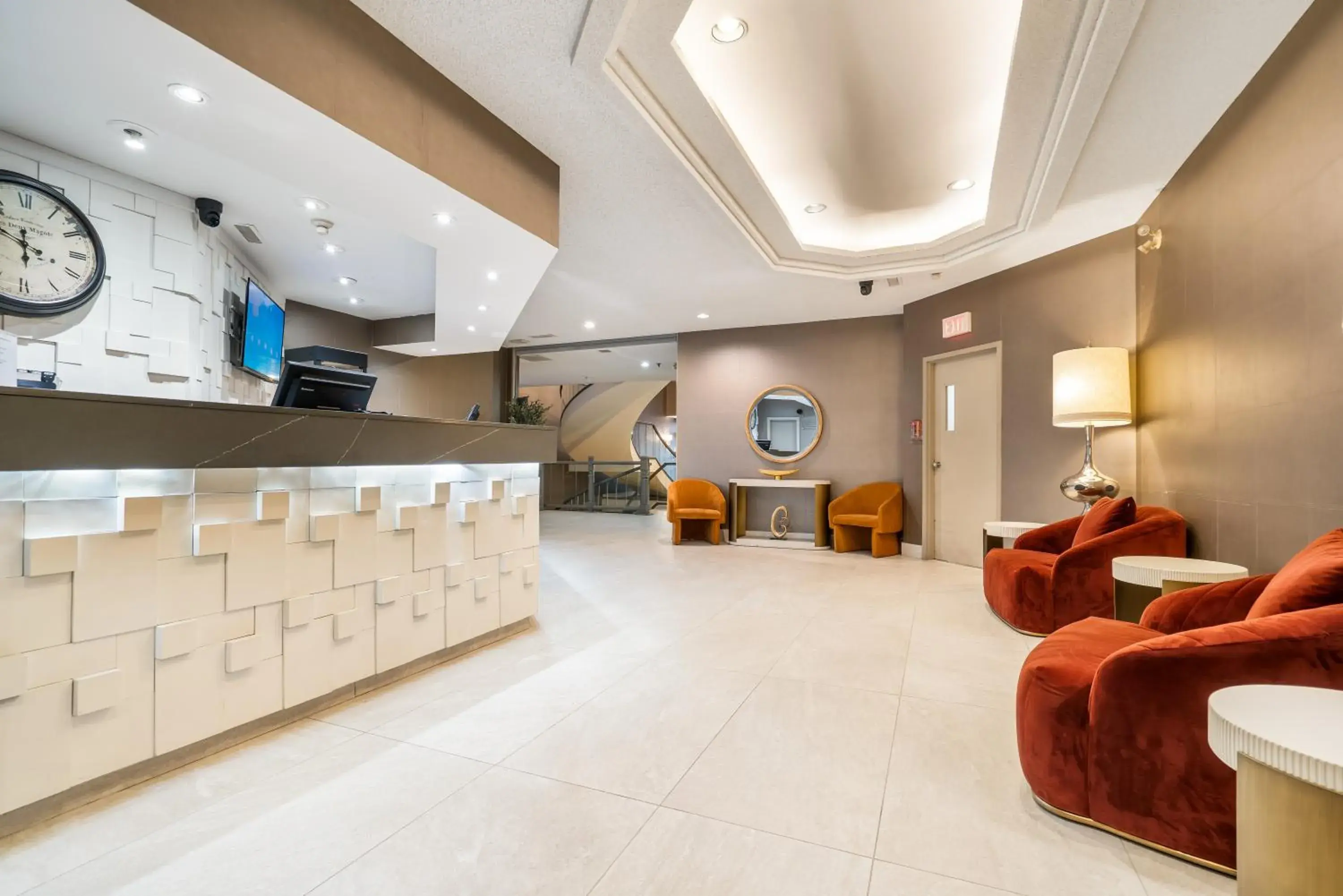 Lobby or reception in Ramada Plaza by Wyndham Niagara Falls Lobby or reception in Ramada Plaza by Wyndham Niagara Falls