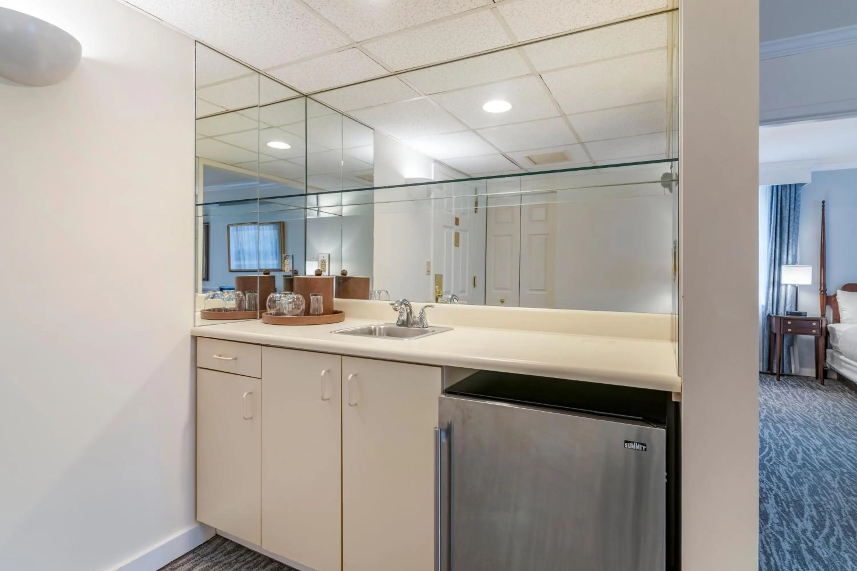 Kitchen or kitchenette in The Harraseeket Inn & Event House Freeport Downtown