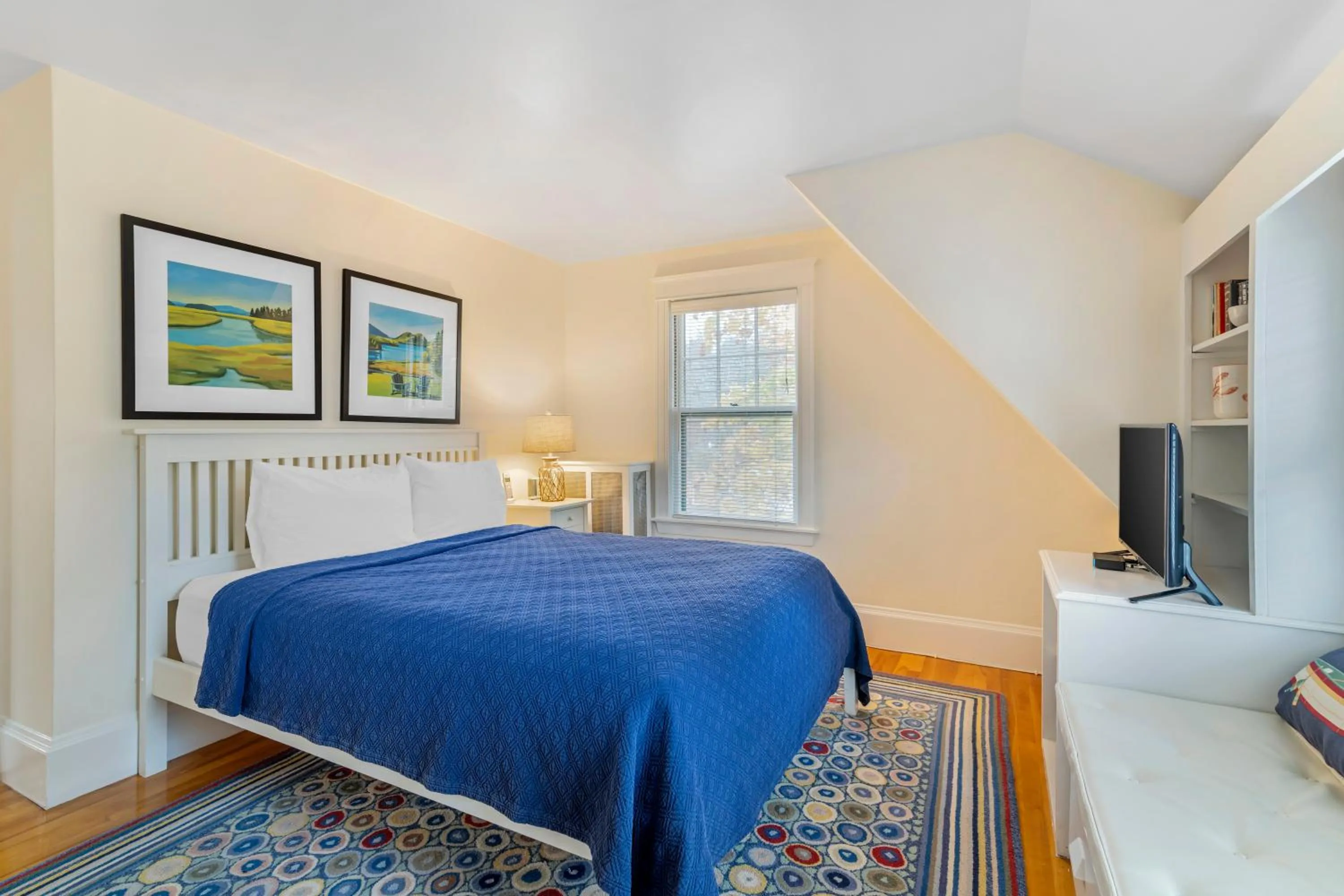 Bed in The Harraseeket Inn & Event House Freeport Downtown