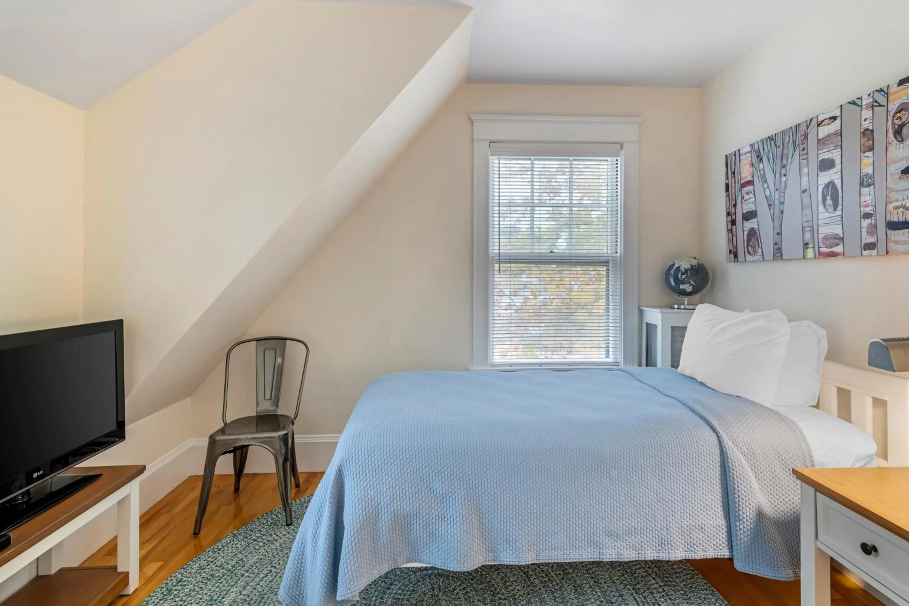 Bed in The Harraseeket Inn & Event House Freeport Downtown