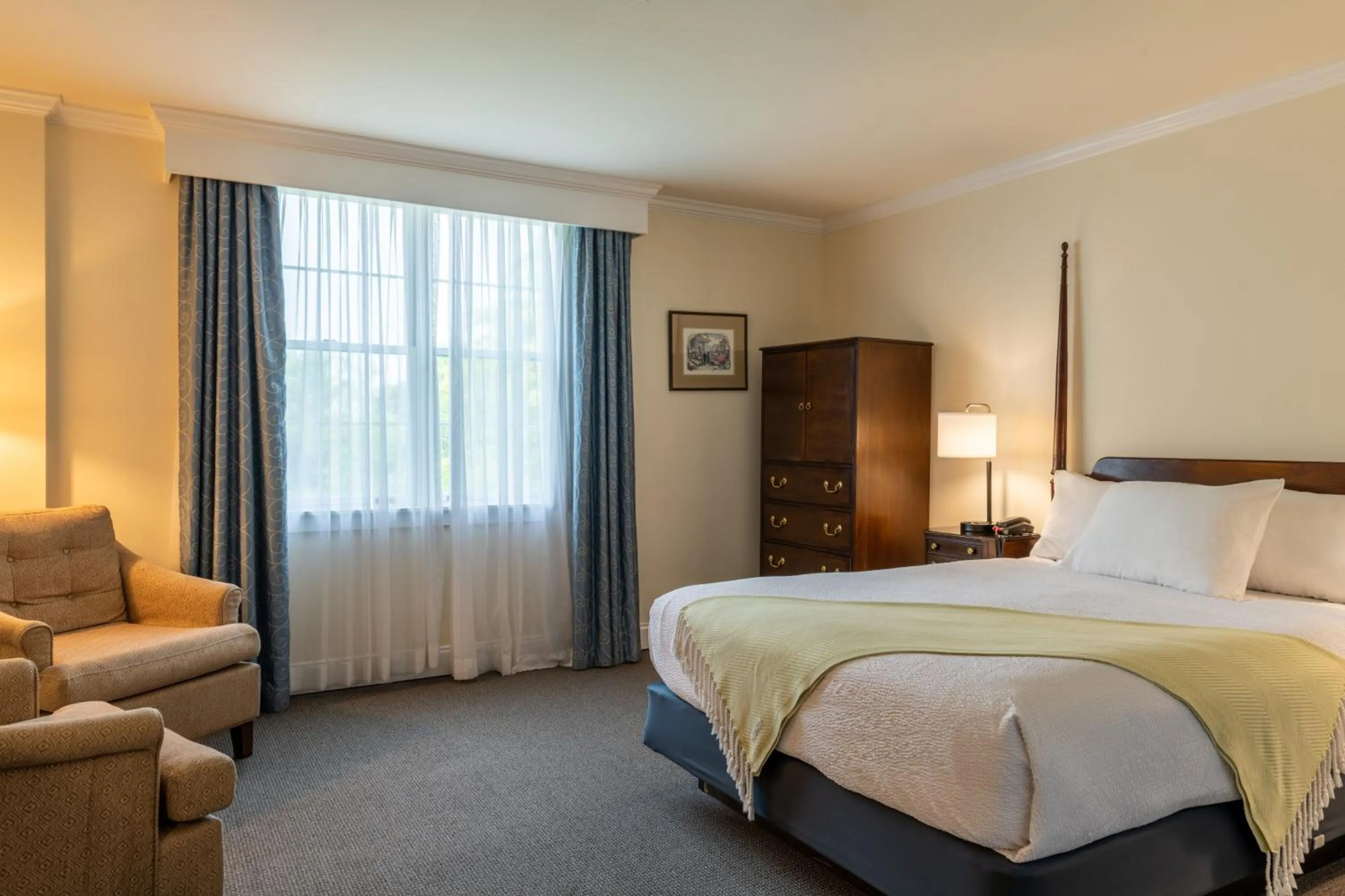 Bedroom, Bed in The Harraseeket Inn & Event House Freeport Downtown