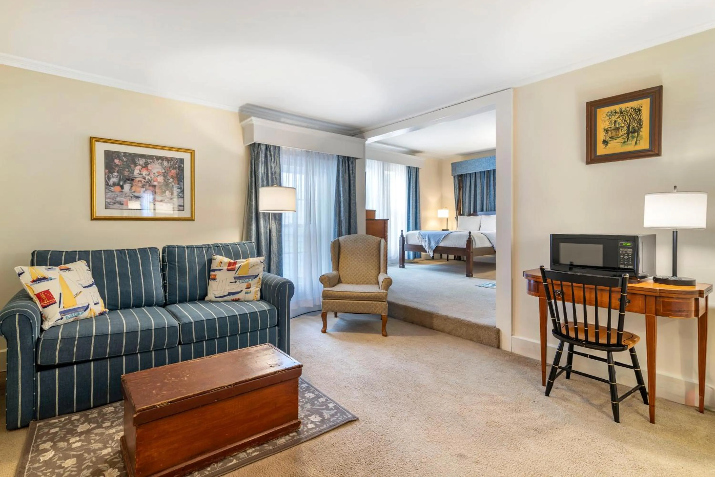 Bed in The Harraseeket Inn & Event House Freeport Downtown