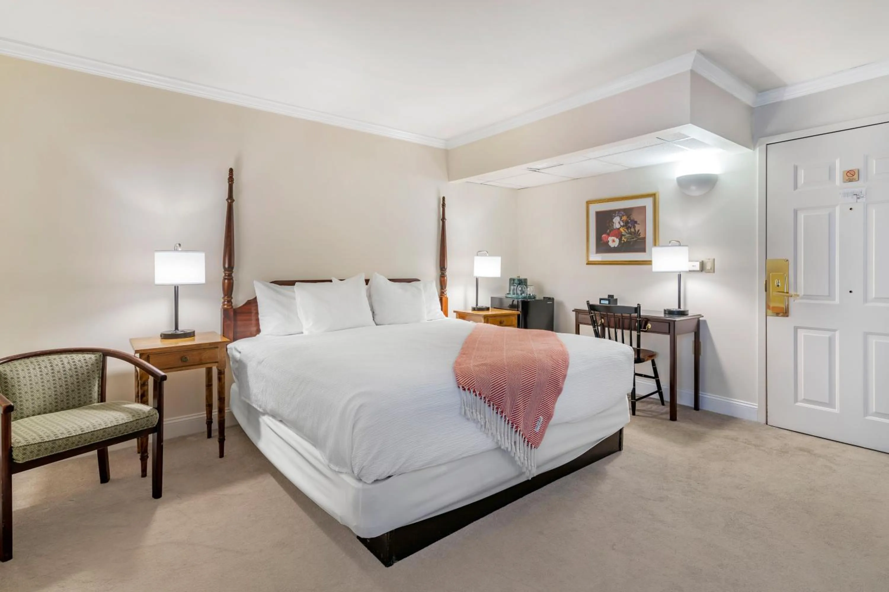 Bed in The Harraseeket Inn & Event House Freeport Downtown