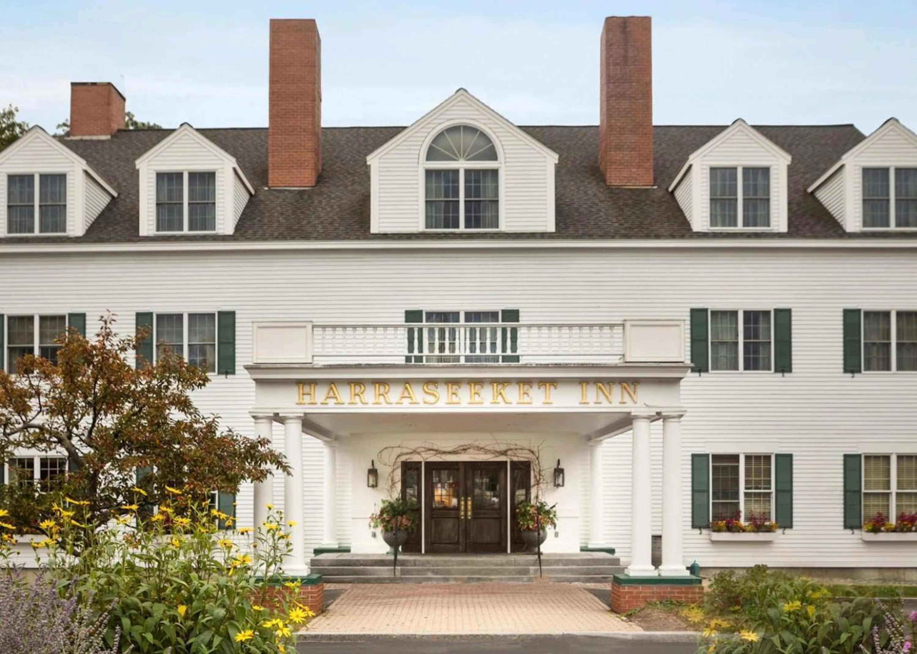 Property building in The Harraseeket Inn & Event House Freeport Downtown