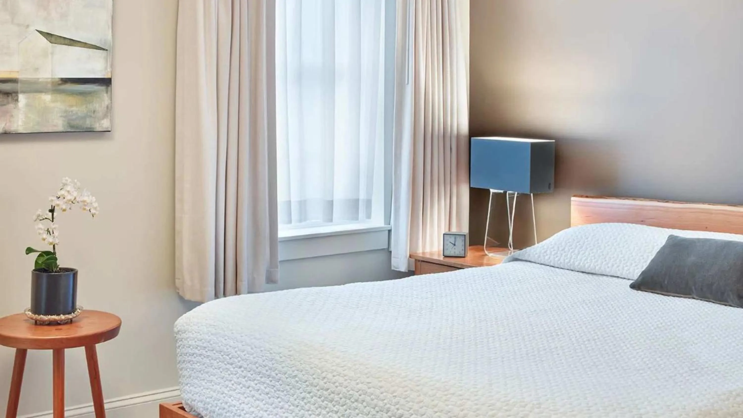 Bed in The Harraseeket Inn & Event House Freeport Downtown