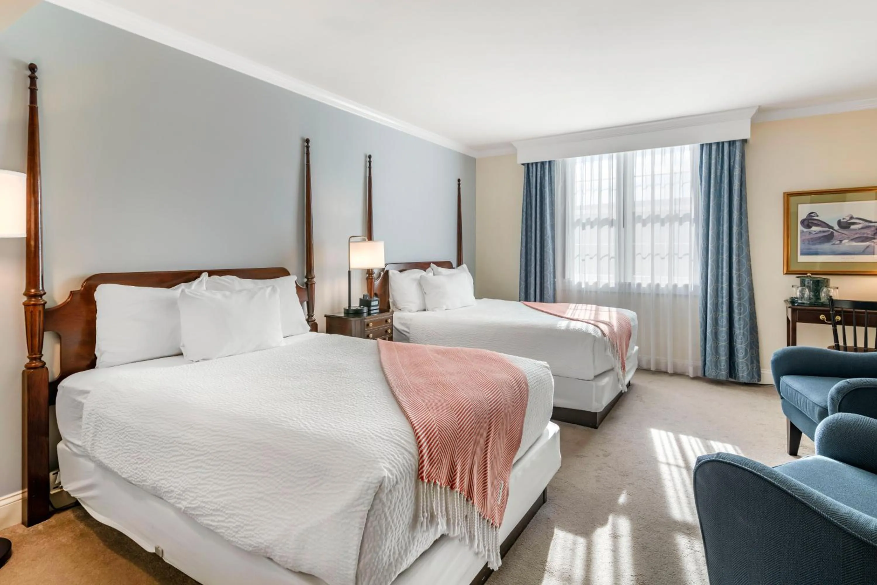 Bed in The Harraseeket Inn & Event House Freeport Downtown