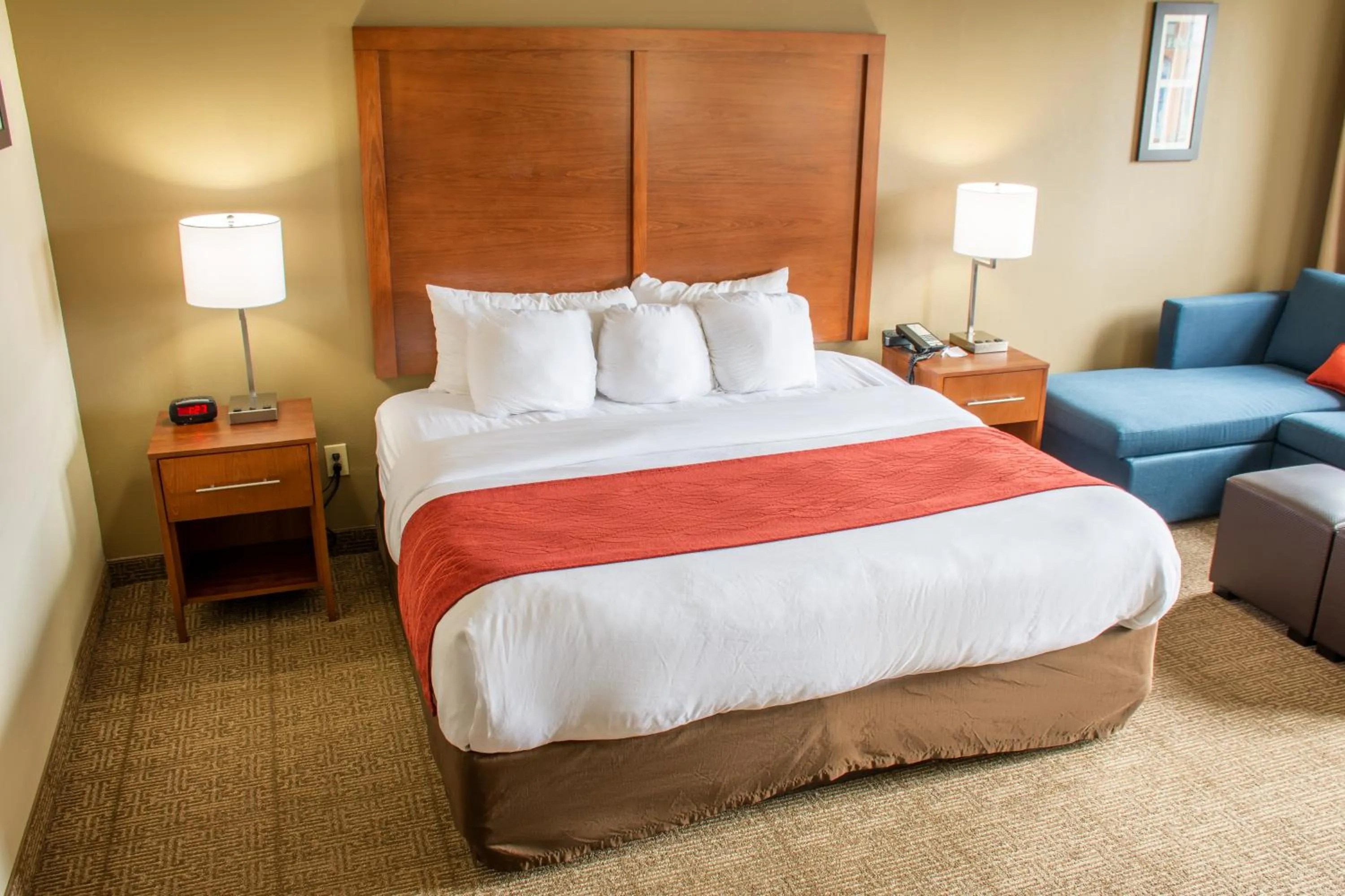 Photo of the whole room, Bed in Comfort Inn Dickson