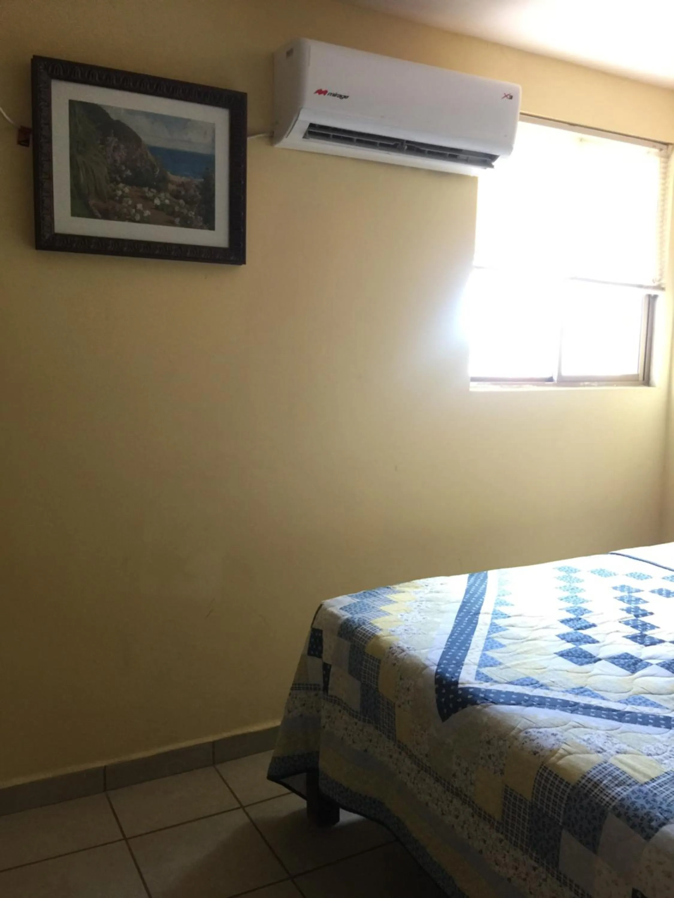 Photo of the whole room, Bed in El Ejecutivo Aparthotel