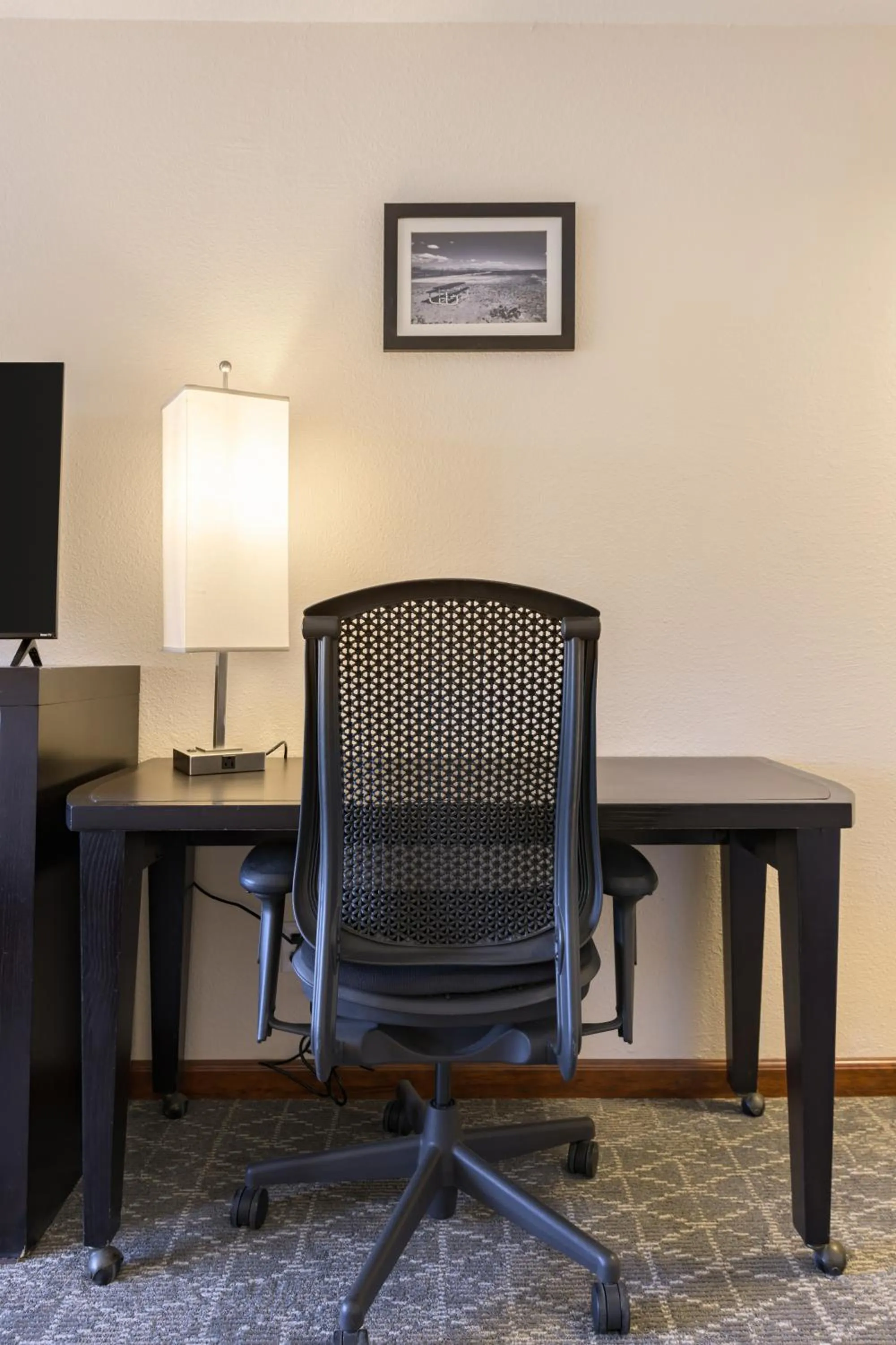 The Prime Suites, Vallejo - Napa Valley and Six Flags Discovery Kingdom