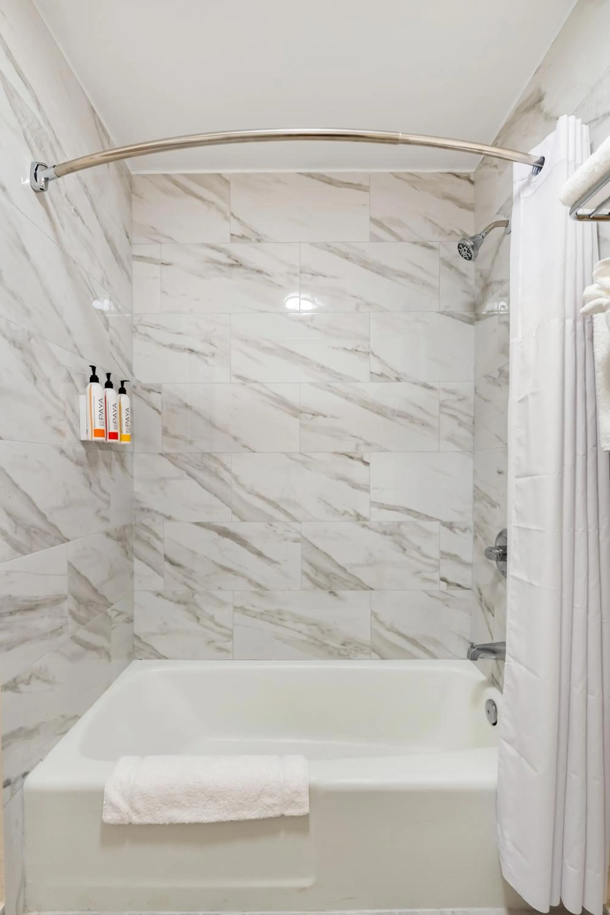 The Prime Suites, Vallejo - Napa Valley and Six Flags Discovery Kingdom