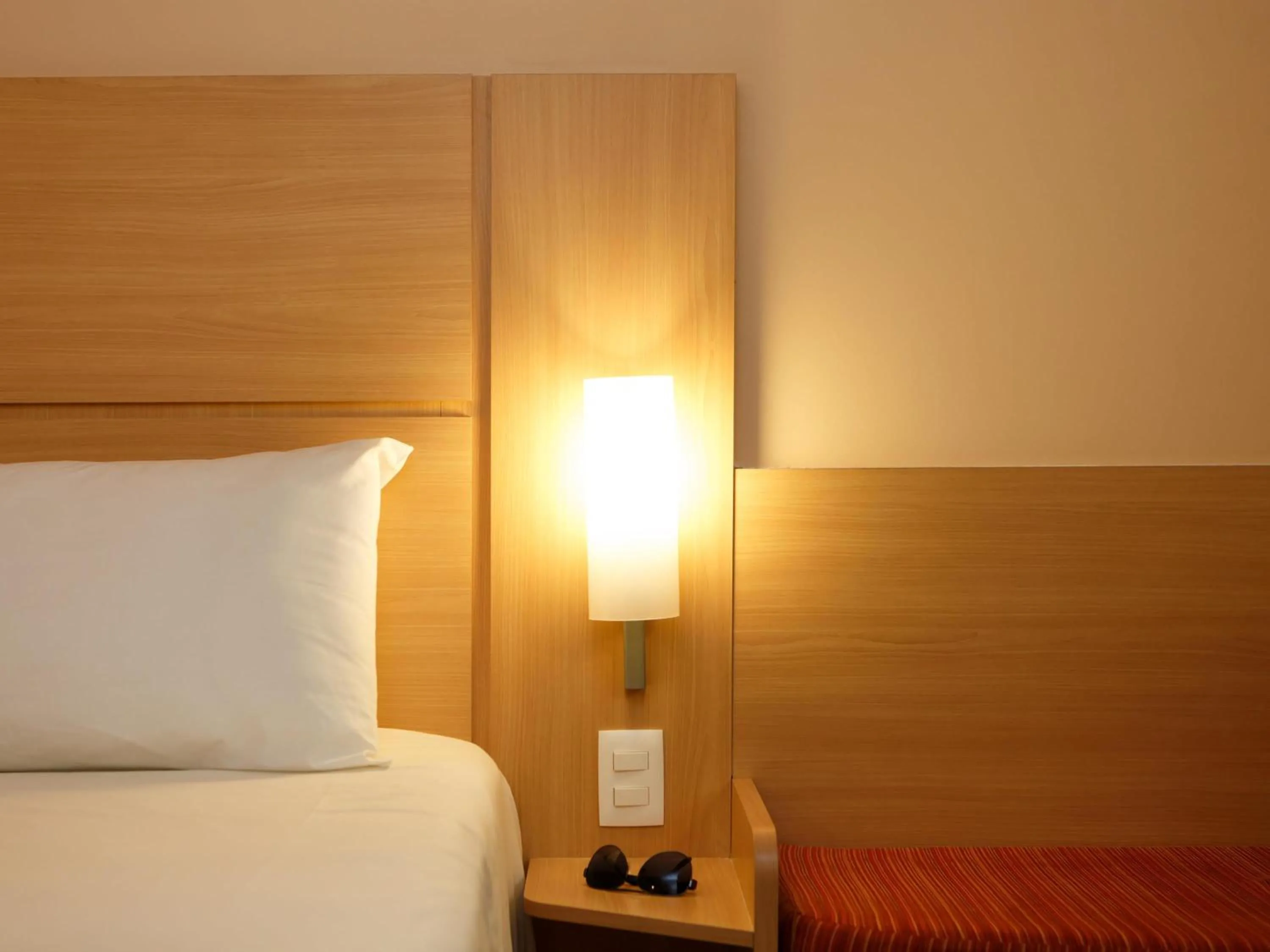 Bedroom, Bed in ibis Vitoria da Conquista