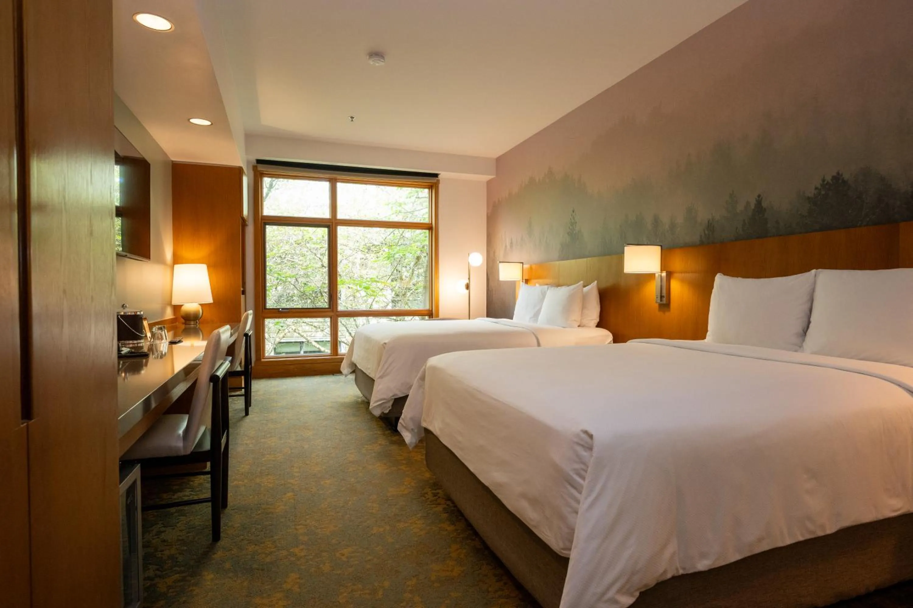 Bedroom, Bed in Cedarbrook Lodge