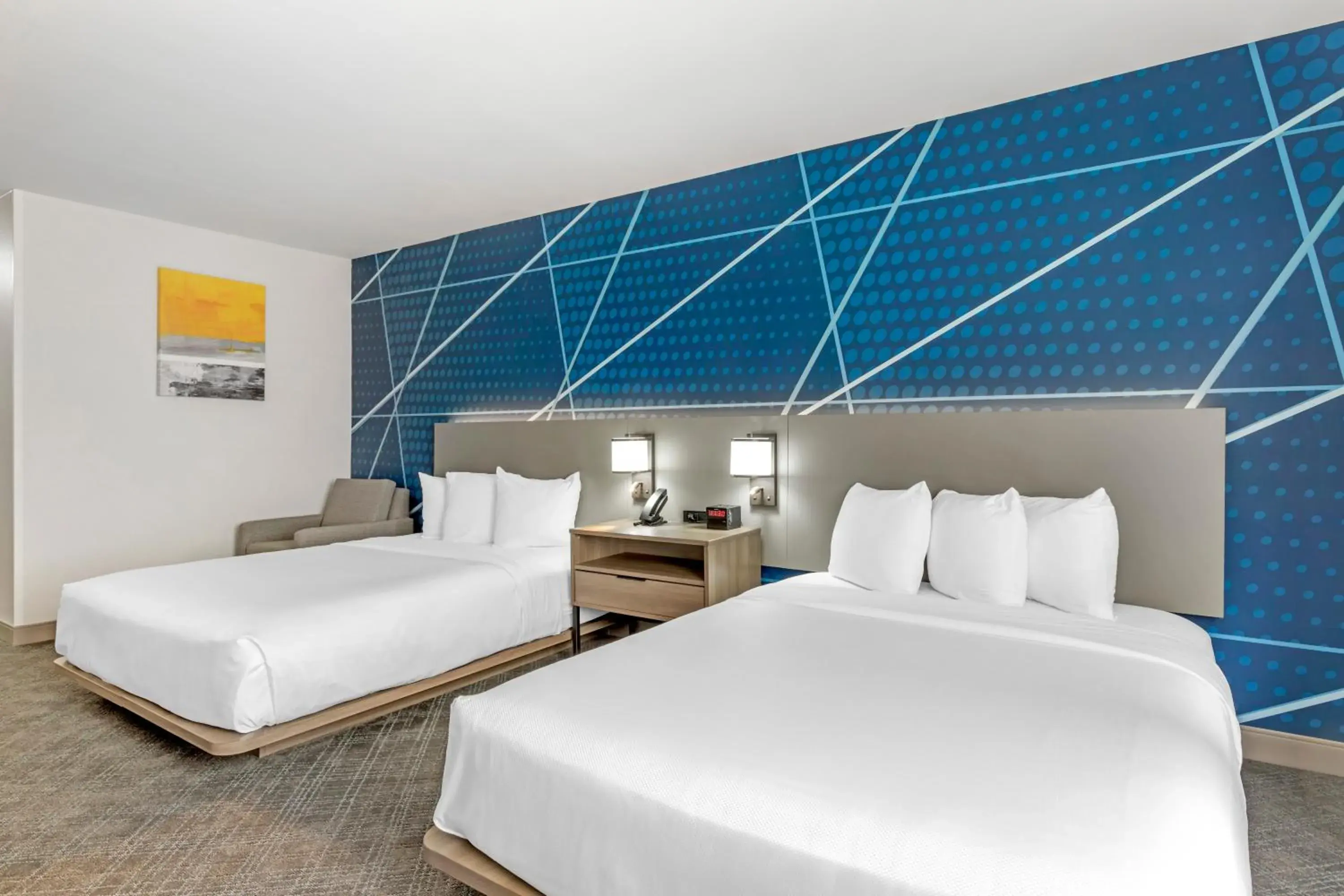 Photo of the whole room, Bed in Comfort Inn & Suites Irving Las Colinas DFW Photo of the whole room, Bed in Comfort Inn & Suites Irving Las Colinas DFW