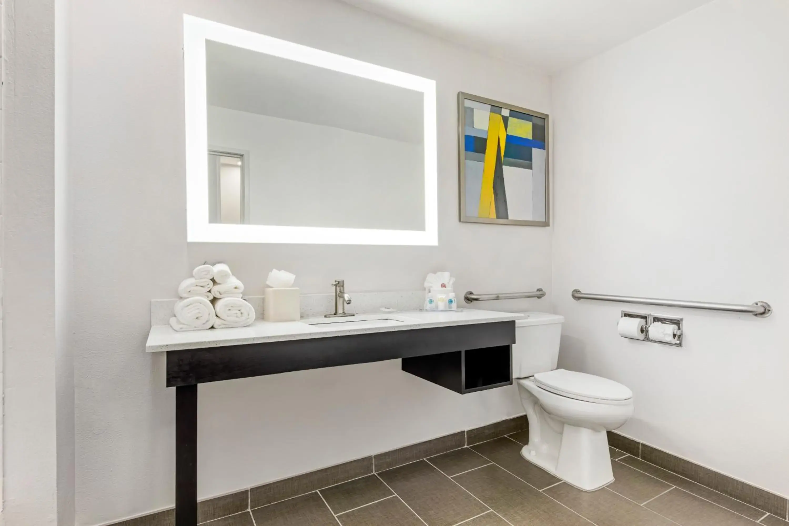 Bathroom in Comfort Inn & Suites Irving Las Colinas DFW Bathroom in Comfort Inn & Suites Irving Las Colinas DFW