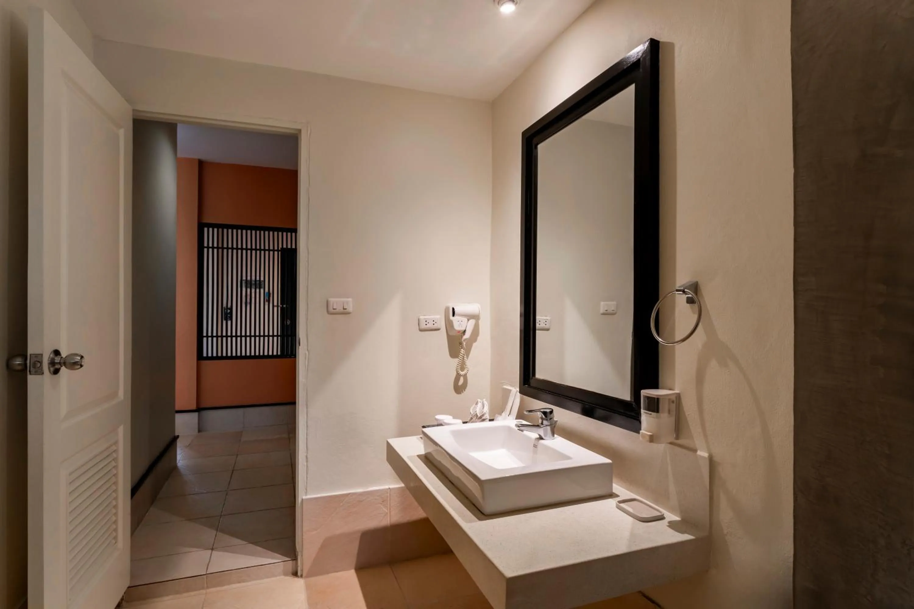 Bathroom in Baan Khaolak Beach Resort