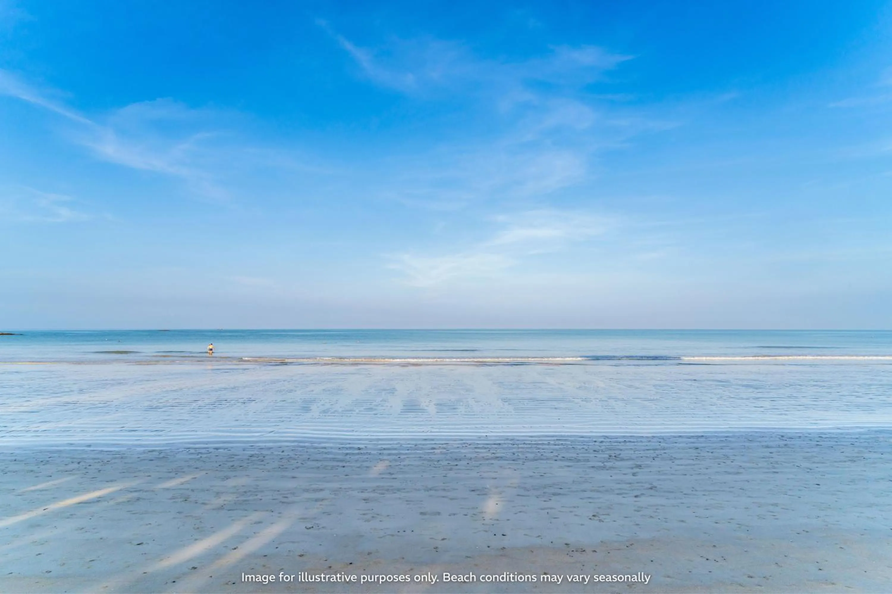 Beach in Baan Khaolak Beach Resort