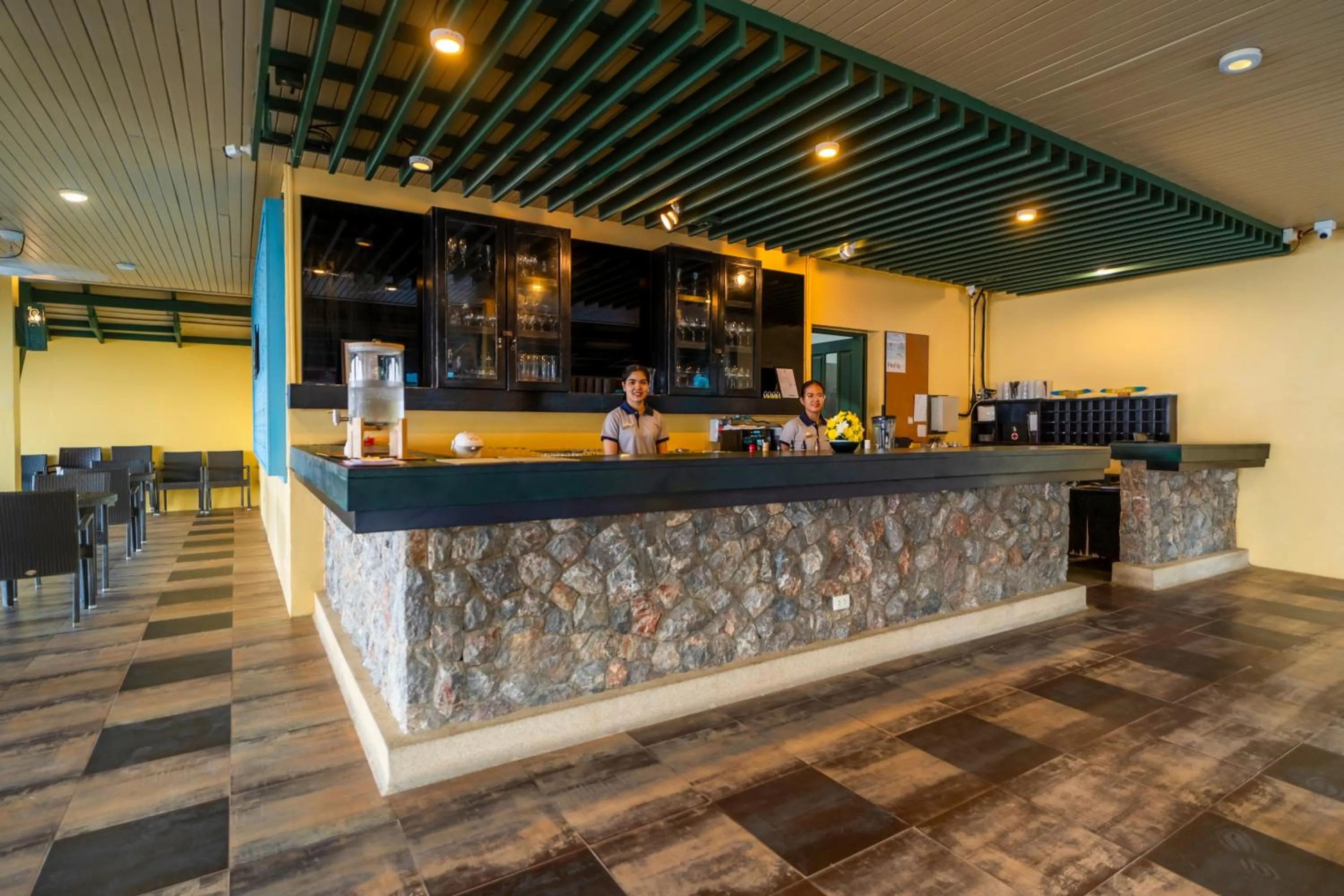 Restaurant/places to eat in Baan Khaolak Beach Resort