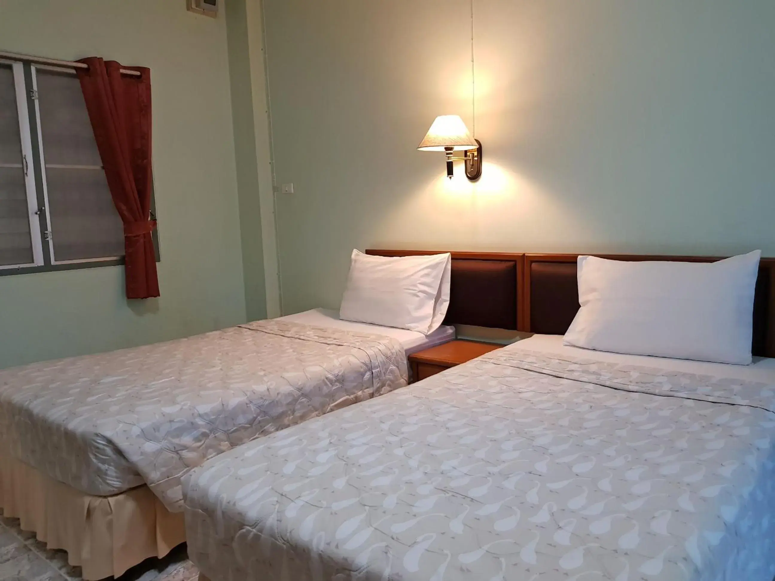 Property building, Bed in Boonthavon Property building, Bed in Boonthavon