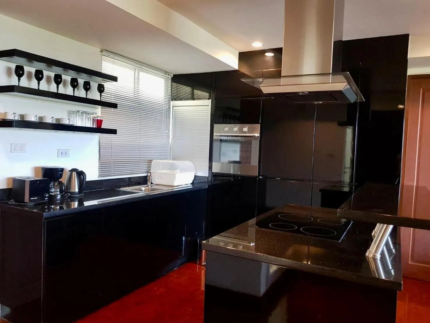 SeaRidge Hua Hin Resort & Poolvilla