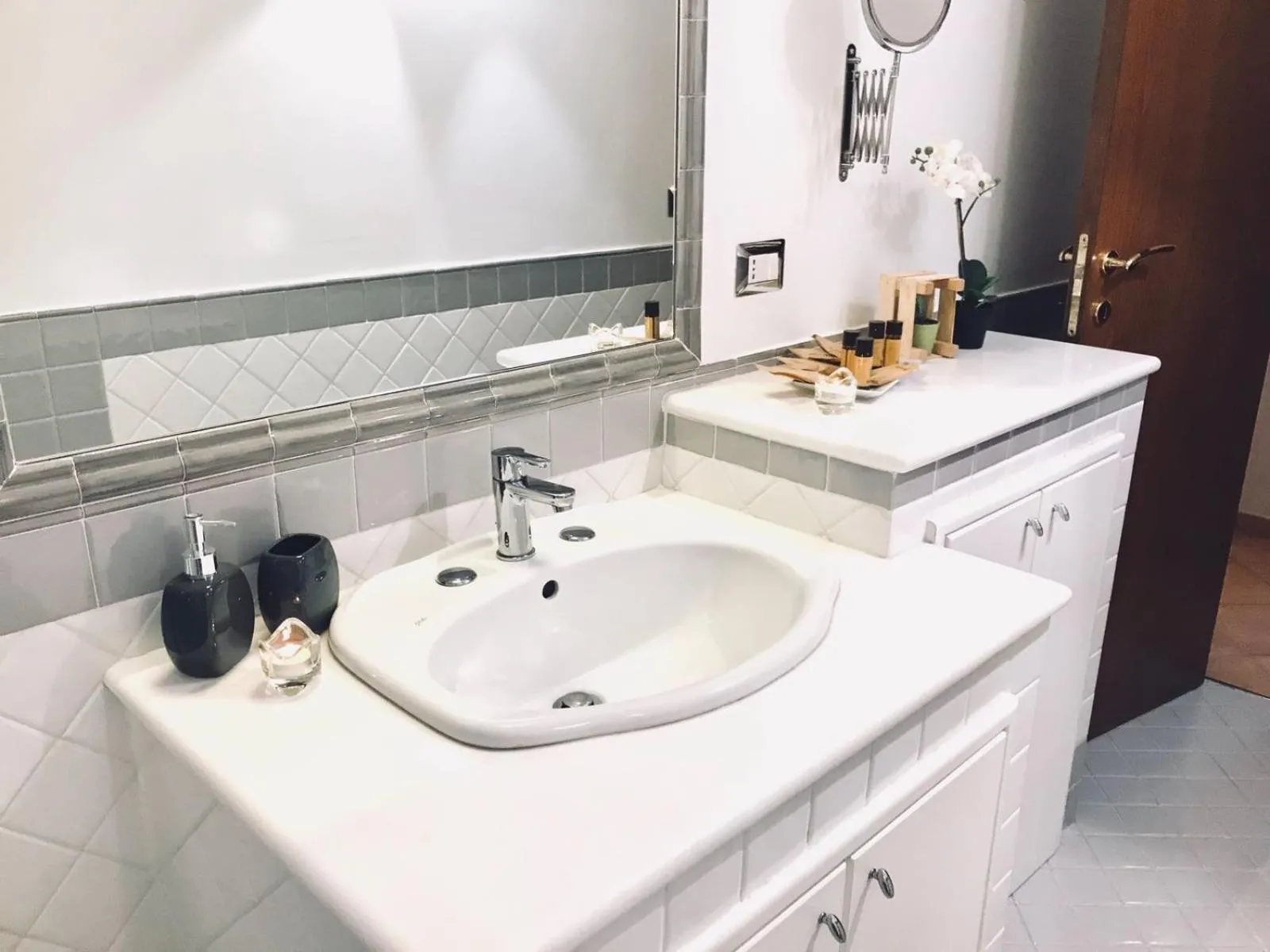 Bathroom in A DUE PASSI temporary apartment