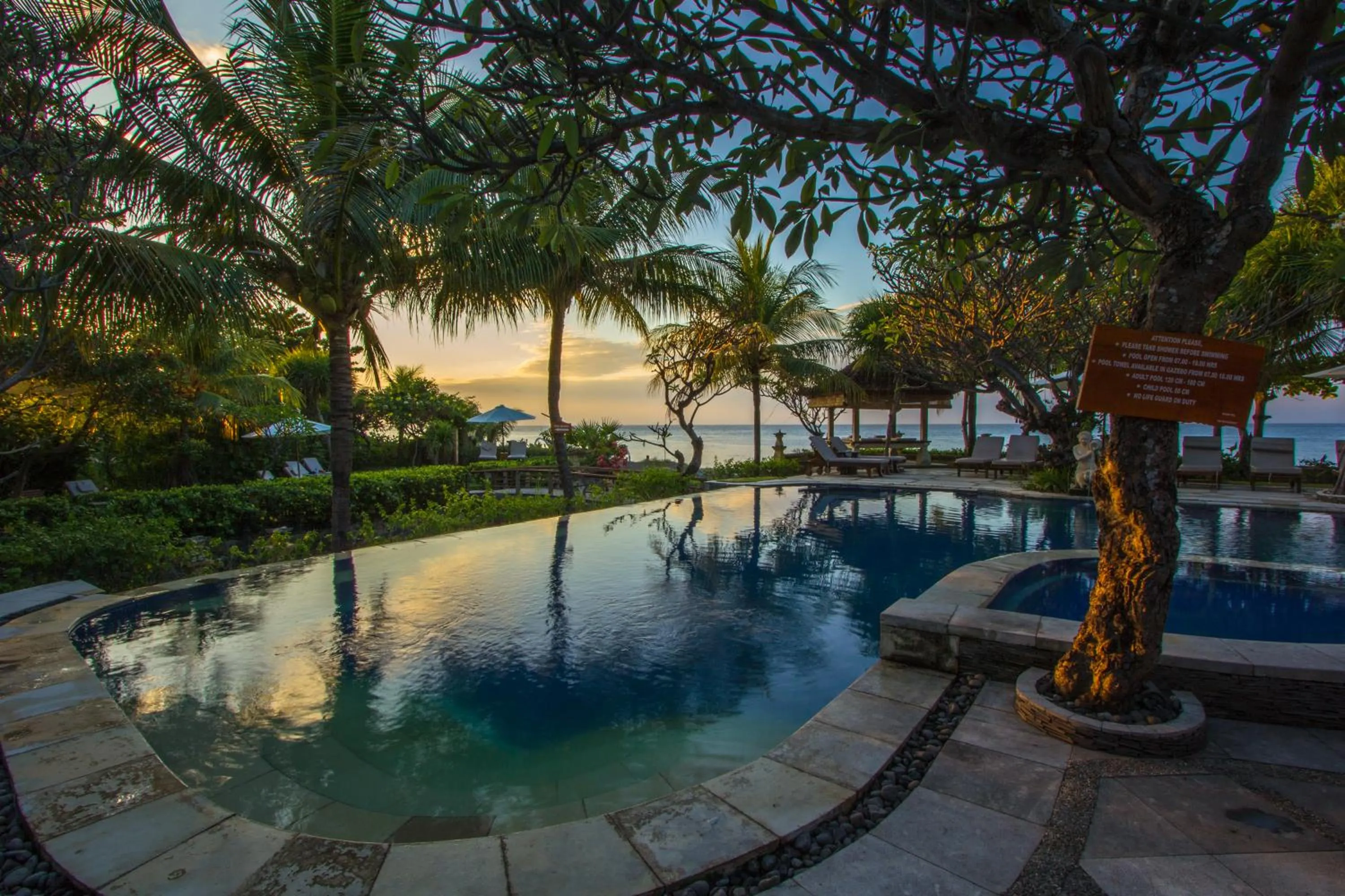 Beach in Arya Amed Beach Resort and Dive Center