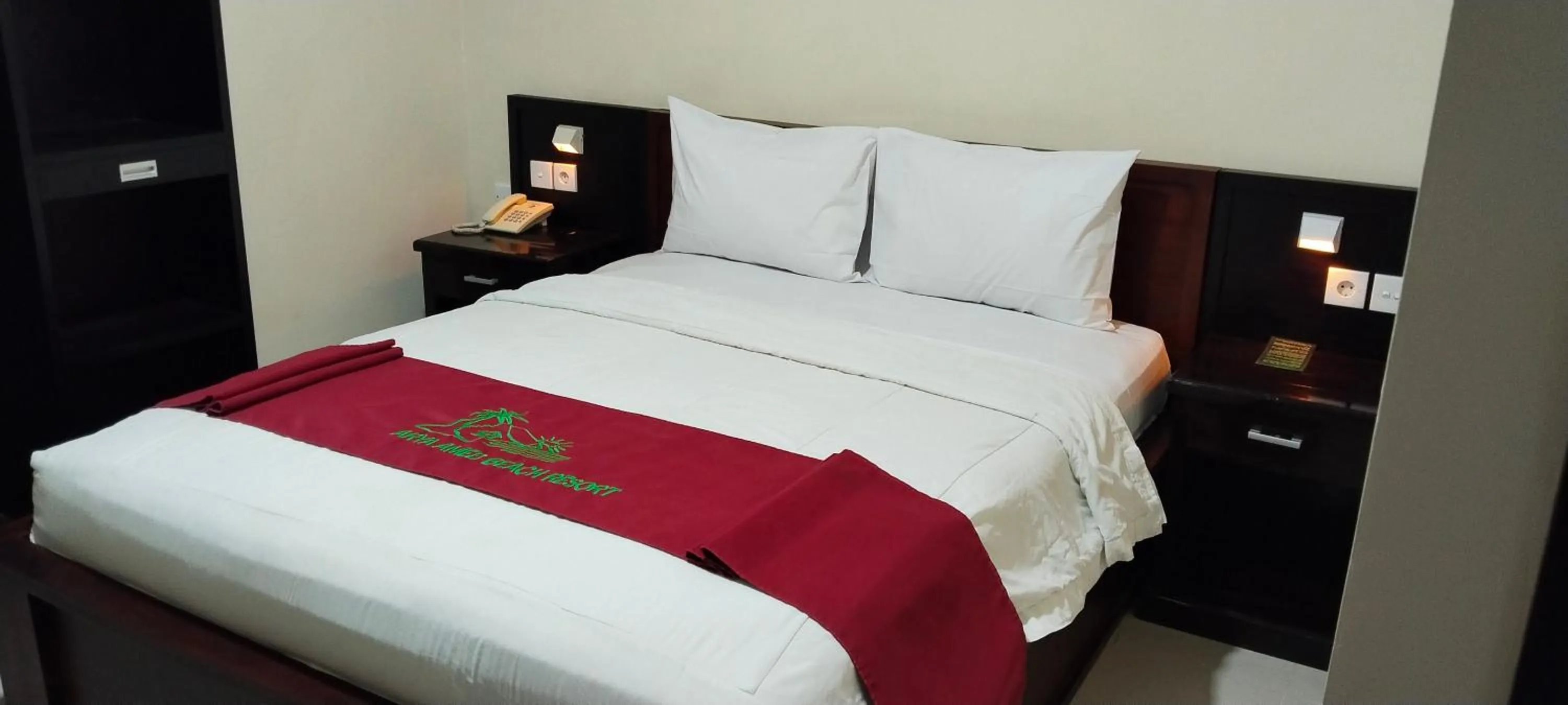 Bed in Arya Amed Beach Resort and Dive Center