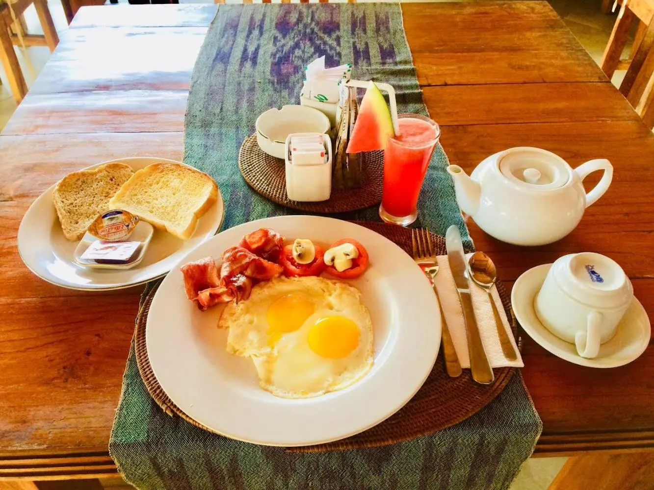 Breakfast in Arya Amed Beach Resort and Dive Center
