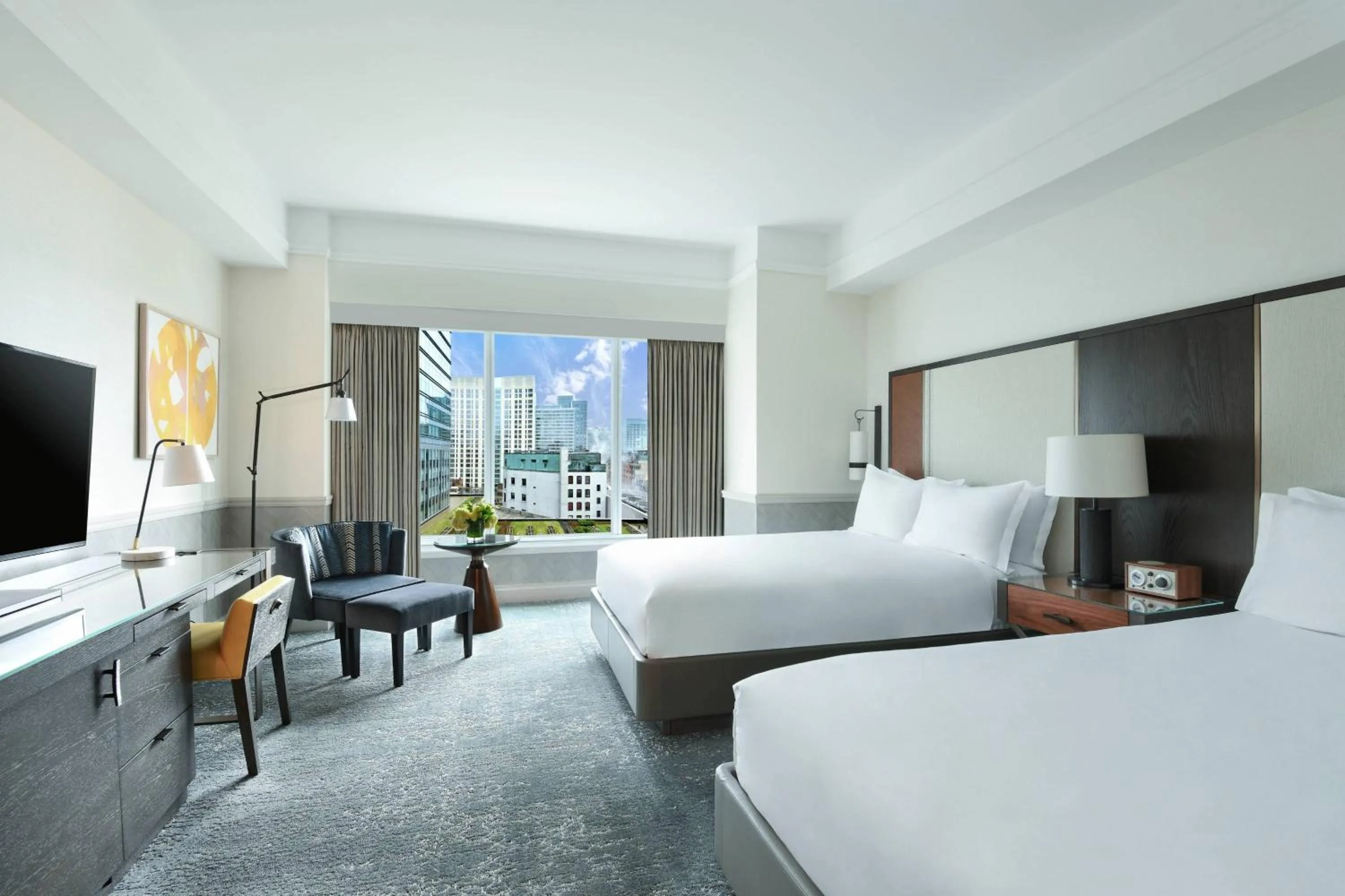 Photo of the whole room, Bed in The Ritz-Carlton, Boston