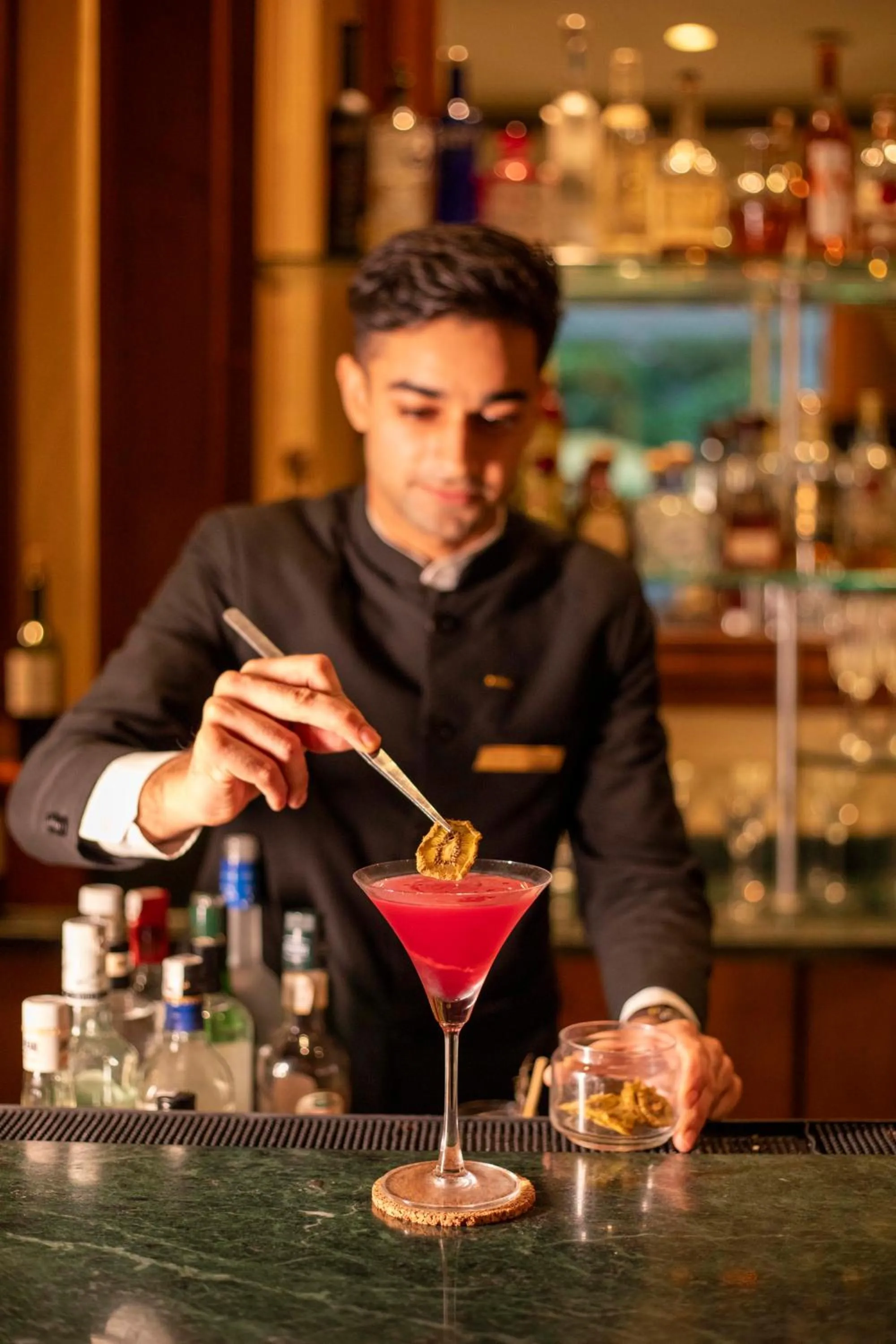 Lounge or bar in Radisson Blu Plaza Delhi Airport