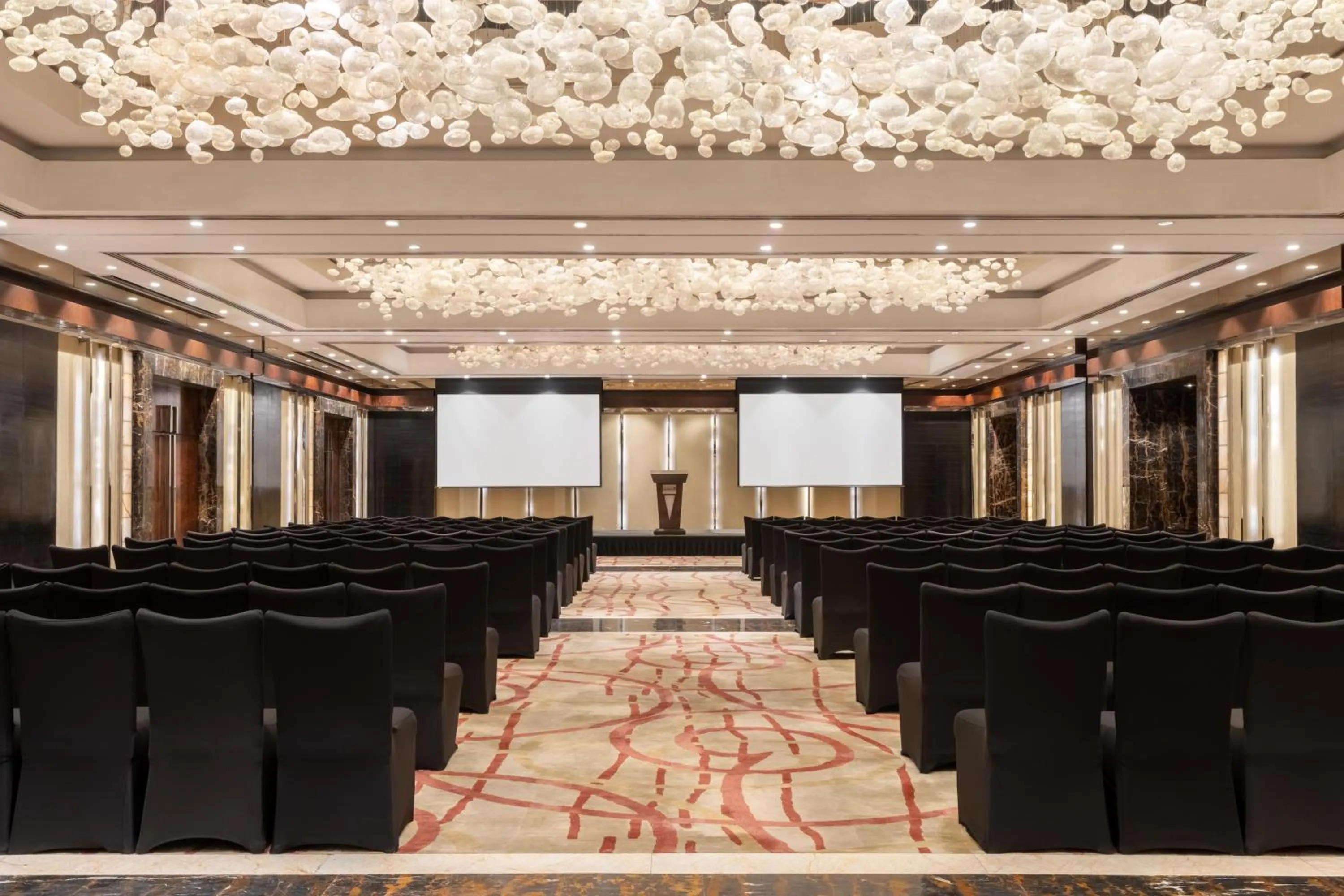 Banquet/Function facilities in Radisson Blu Plaza Delhi Airport