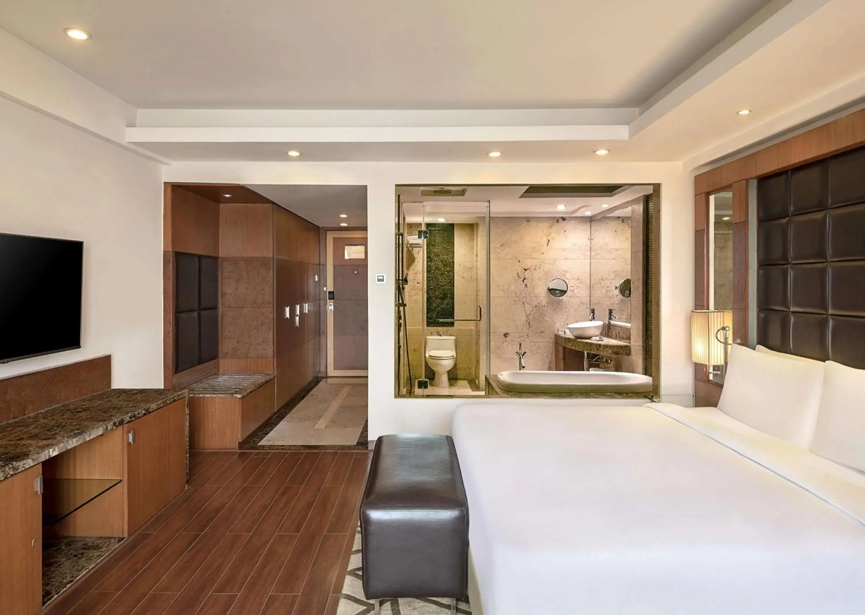 Business facilities, Bed in Radisson Blu Plaza Delhi Airport Business facilities, Bed in Radisson Blu Plaza Delhi Airport