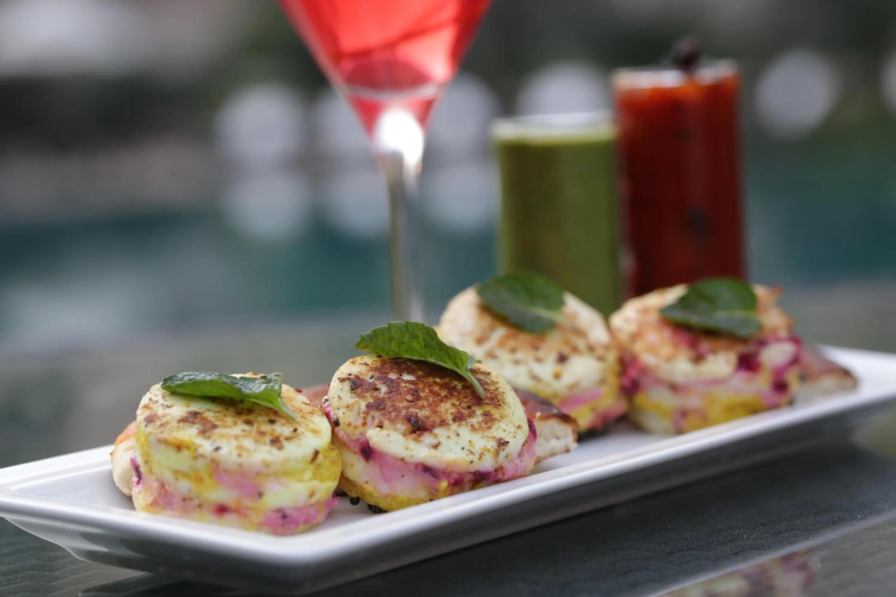 Food and drinks in Radisson Blu Plaza Delhi Airport