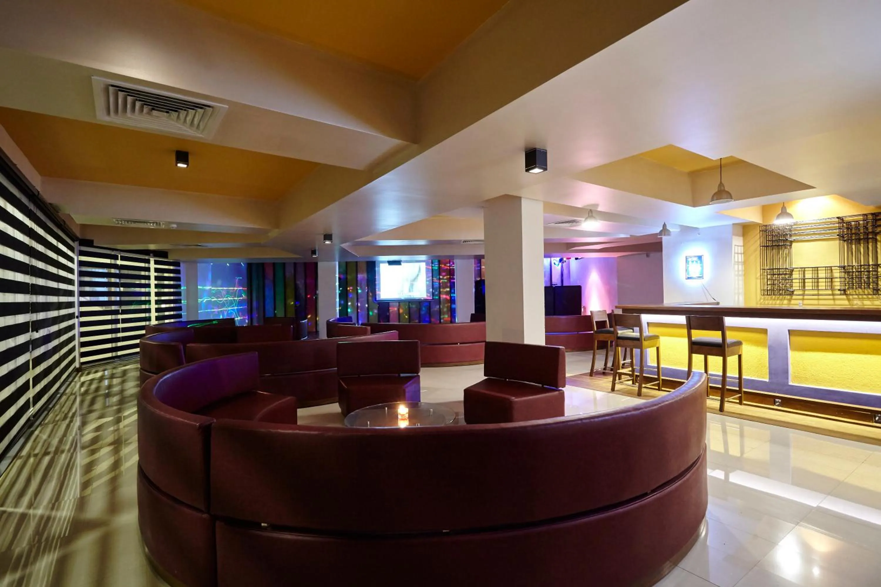 Lounge or bar in Turyaa Kalutara