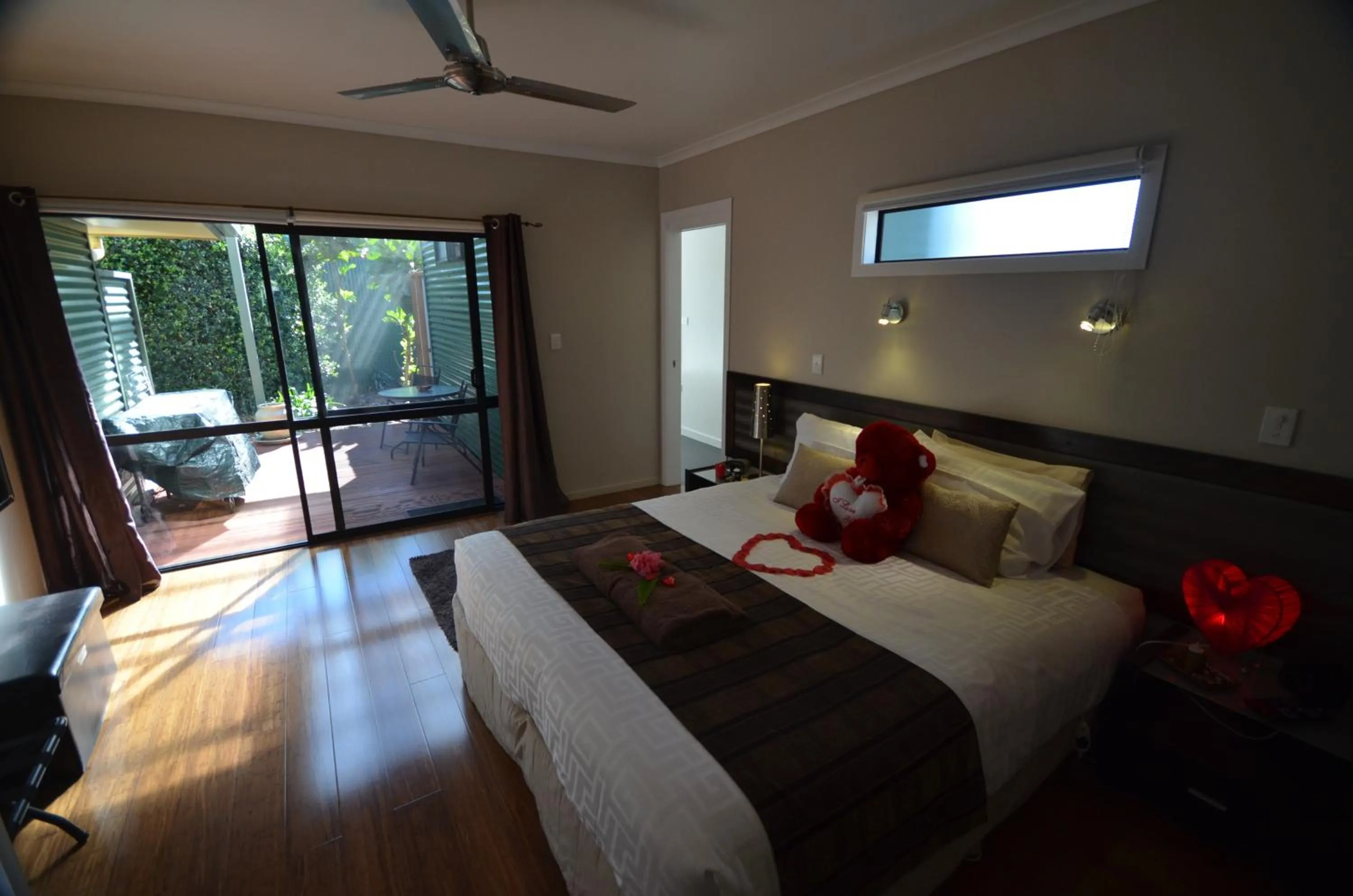 Day, Bed in Cumberland Resort & Spa