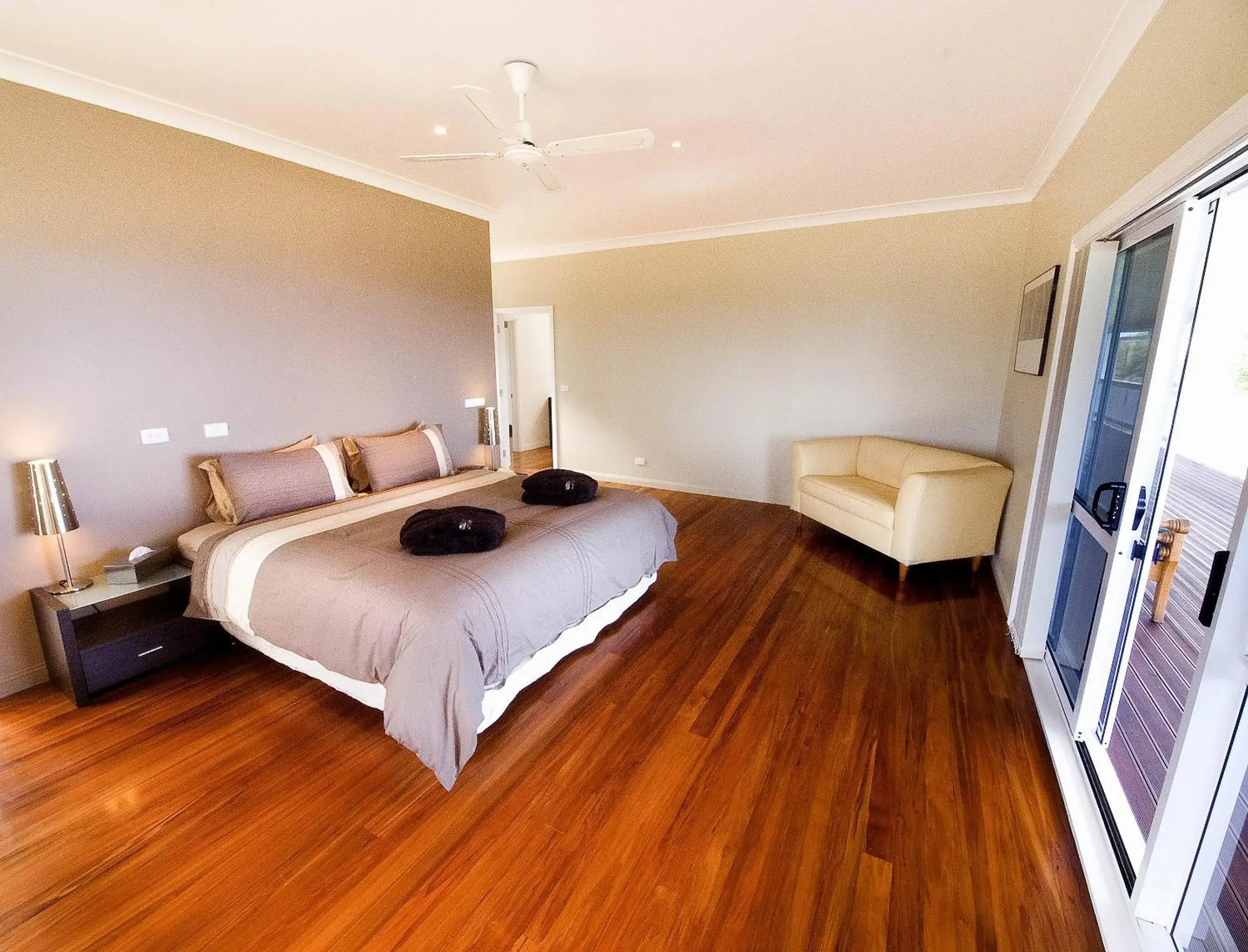 Photo of the whole room, Bed in Cumberland Resort & Spa Photo of the whole room, Bed in Cumberland Resort & Spa