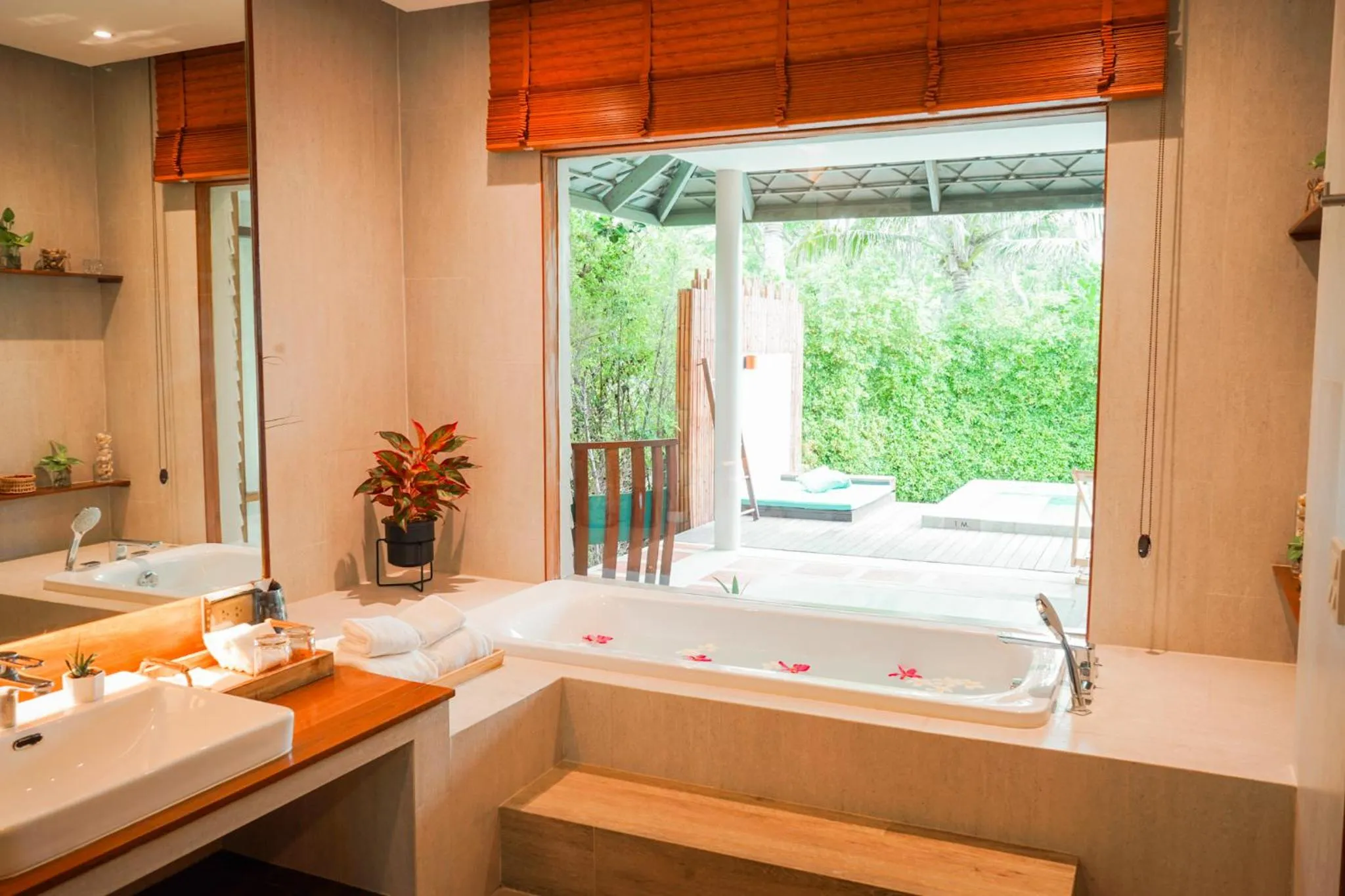 Bathroom in Sirarun Resort