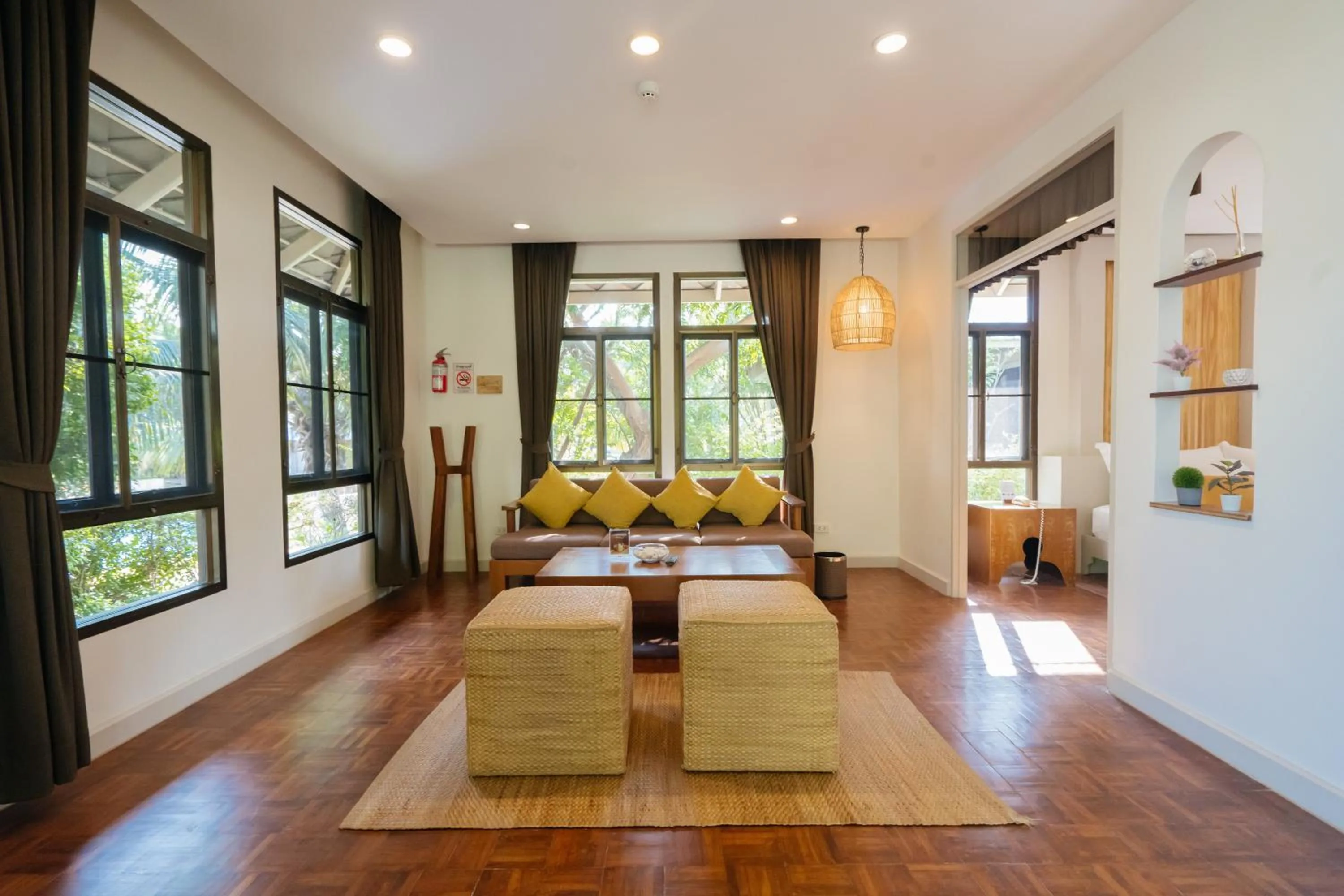 Living room in Sirarun Resort