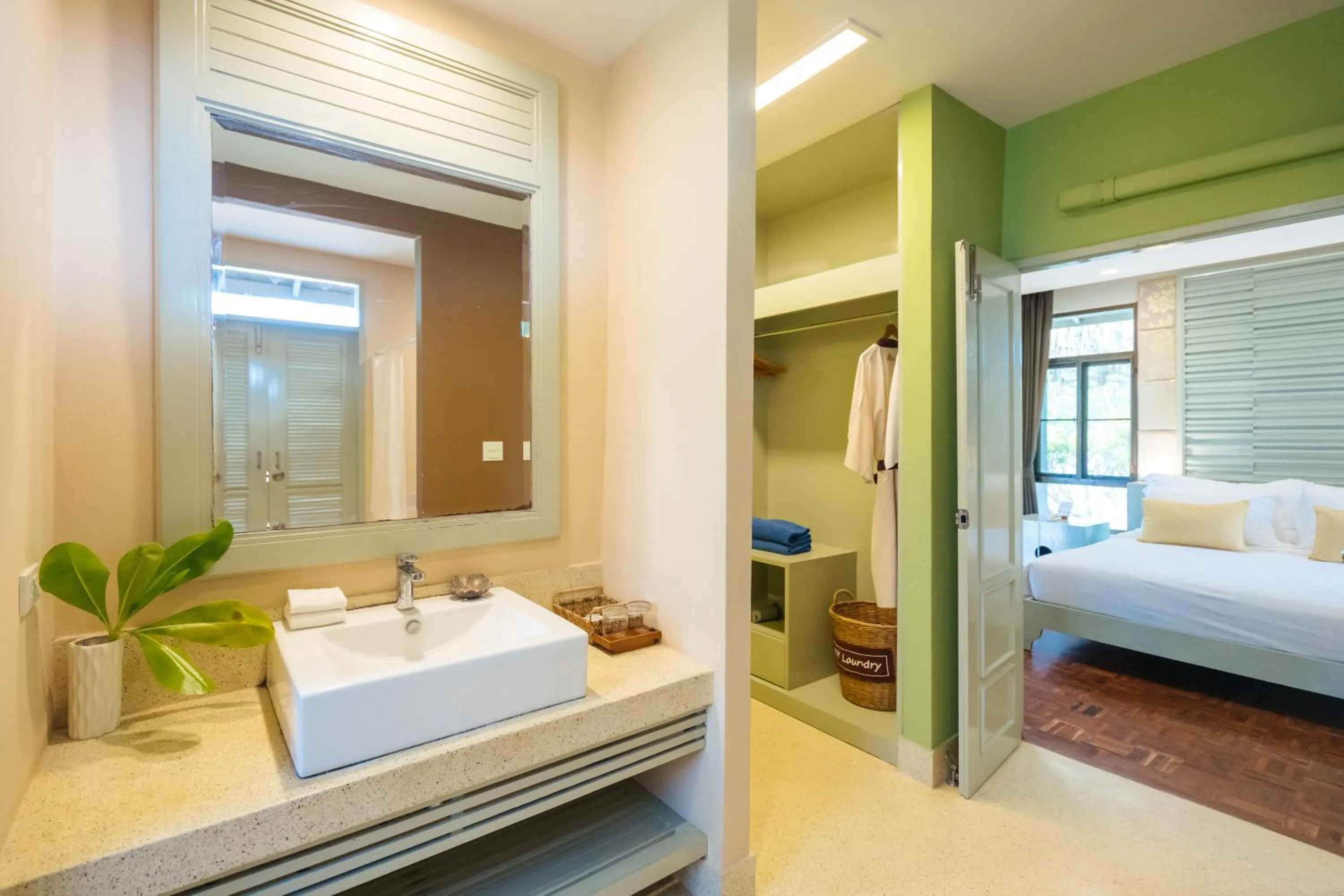 Bathroom, Bed in Sirarun Resort