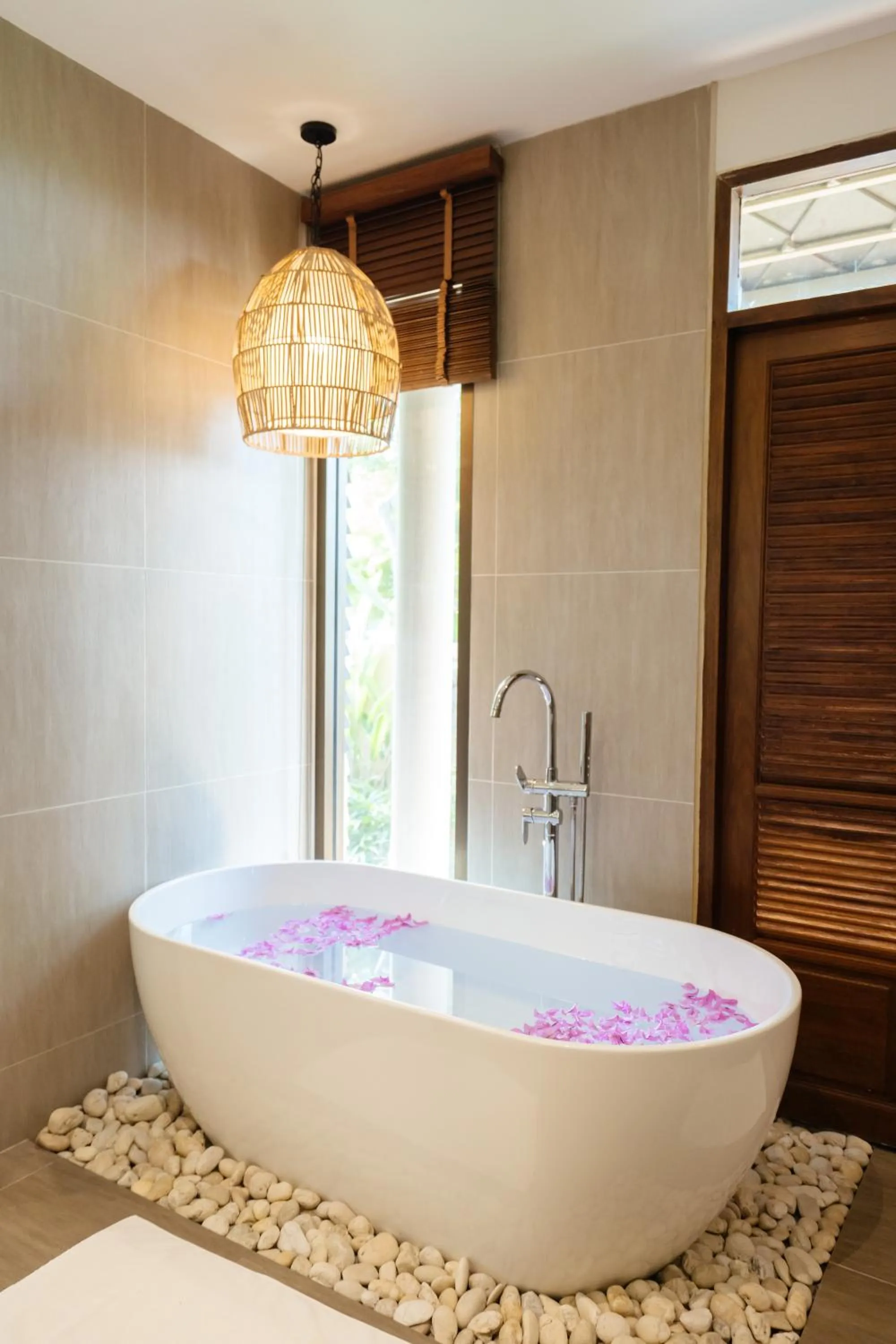 Bath in Sirarun Resort