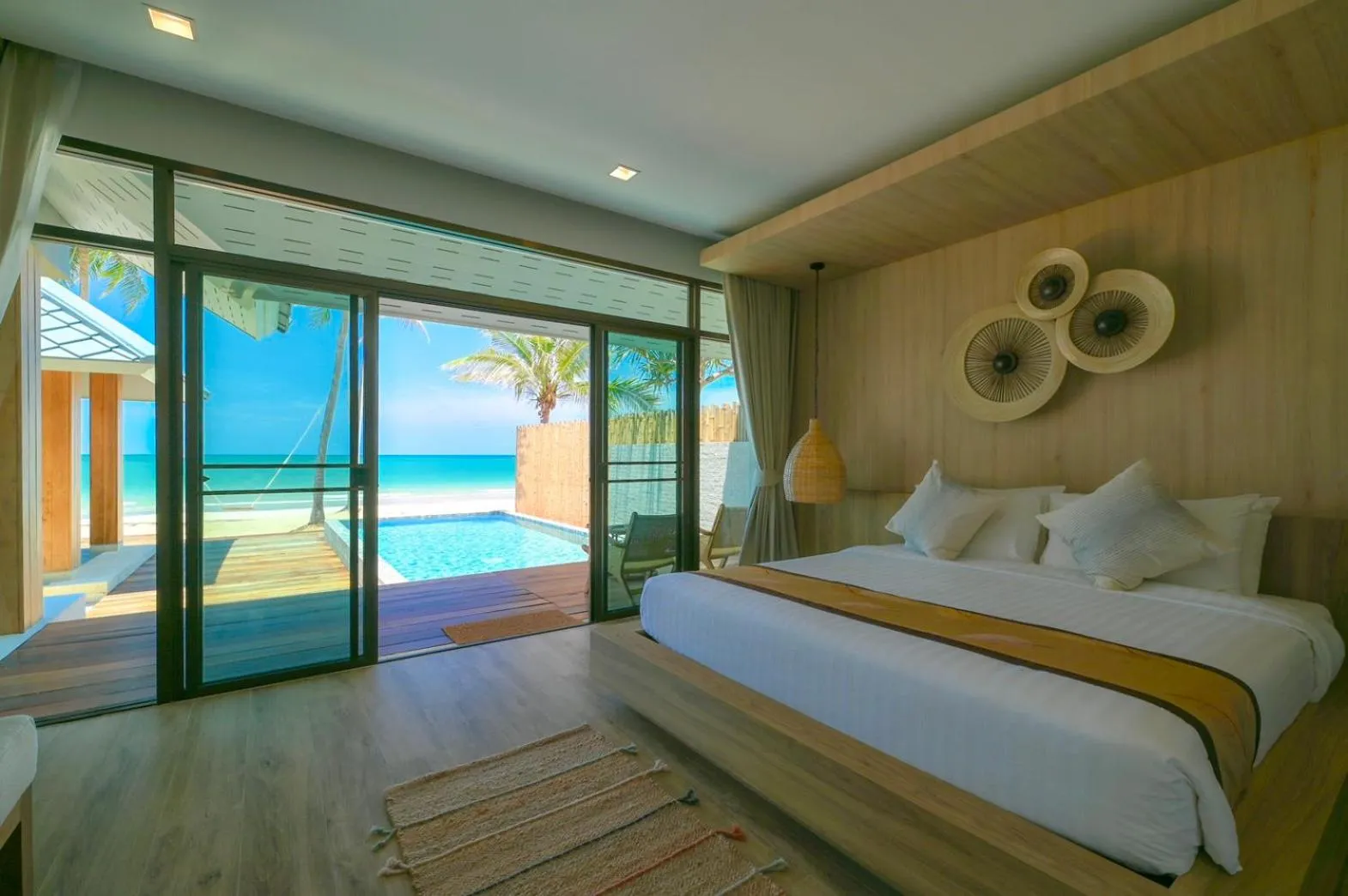 Bedroom, Bed in Sirarun Resort