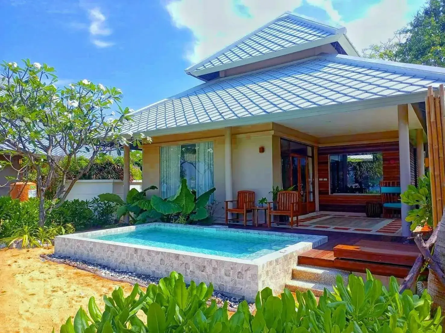 Property building in Sirarun Resort Property building in Sirarun Resort