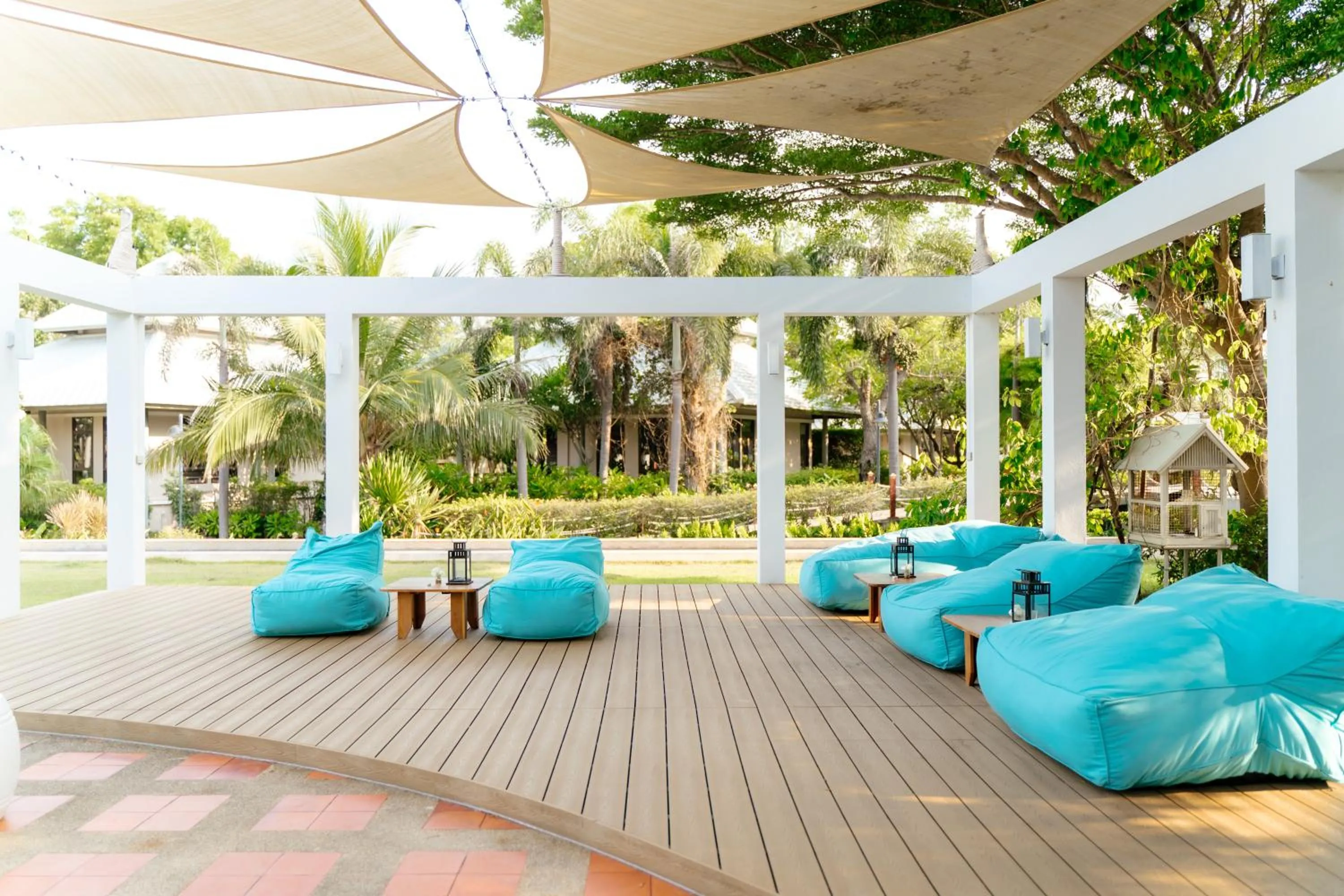 Seating area in Sirarun Resort