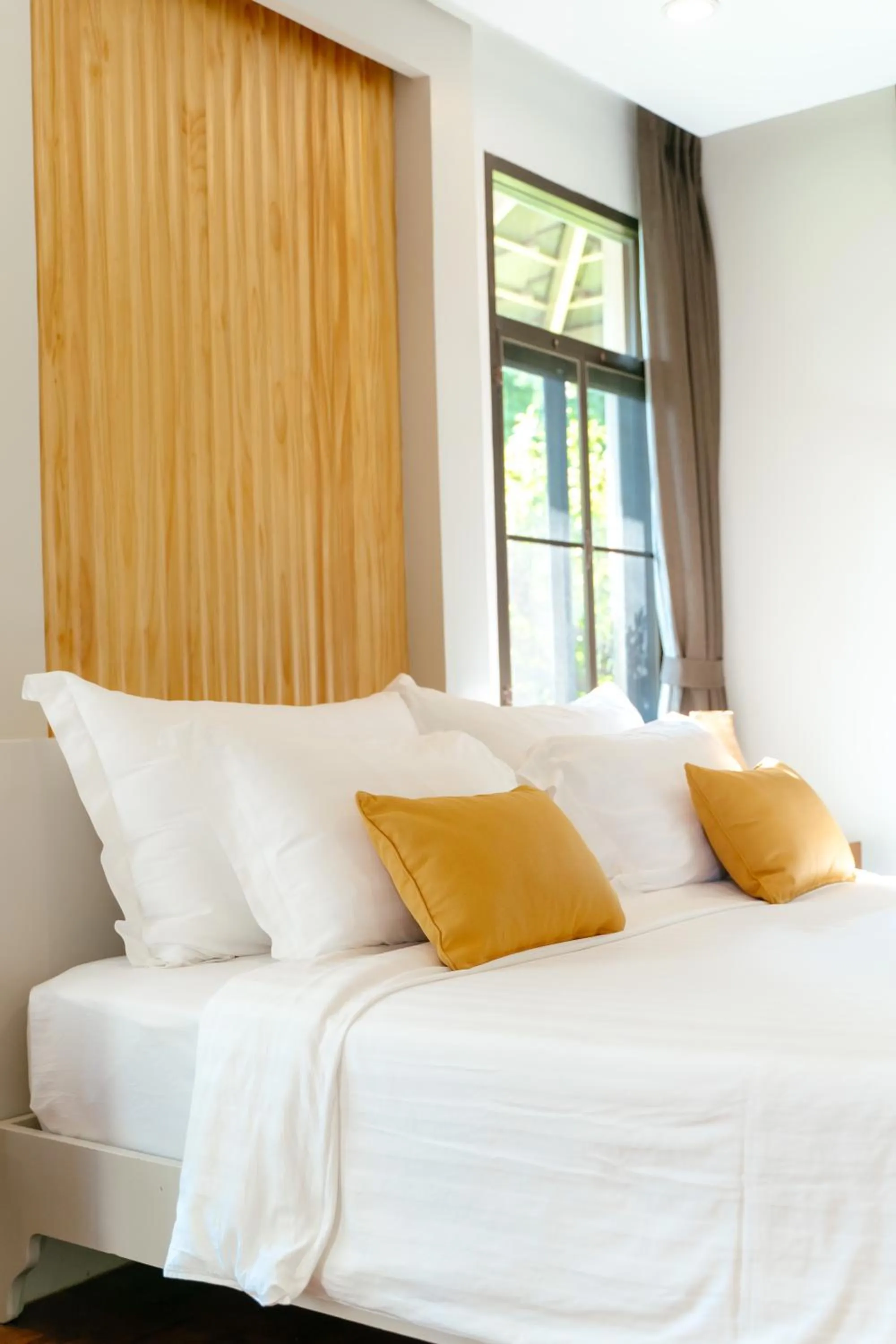 Bed in Sirarun Resort