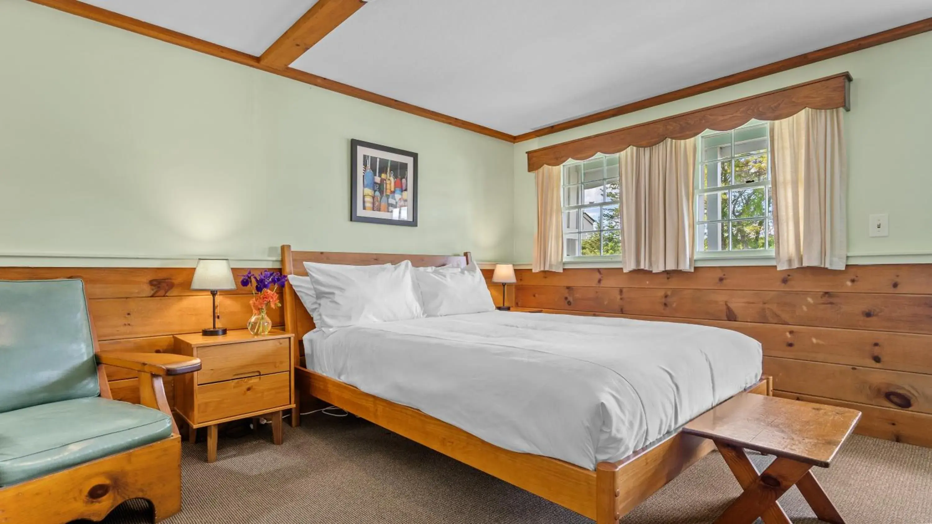 Queen Room in Mid-Town Motel Queen Room in Mid-Town Motel