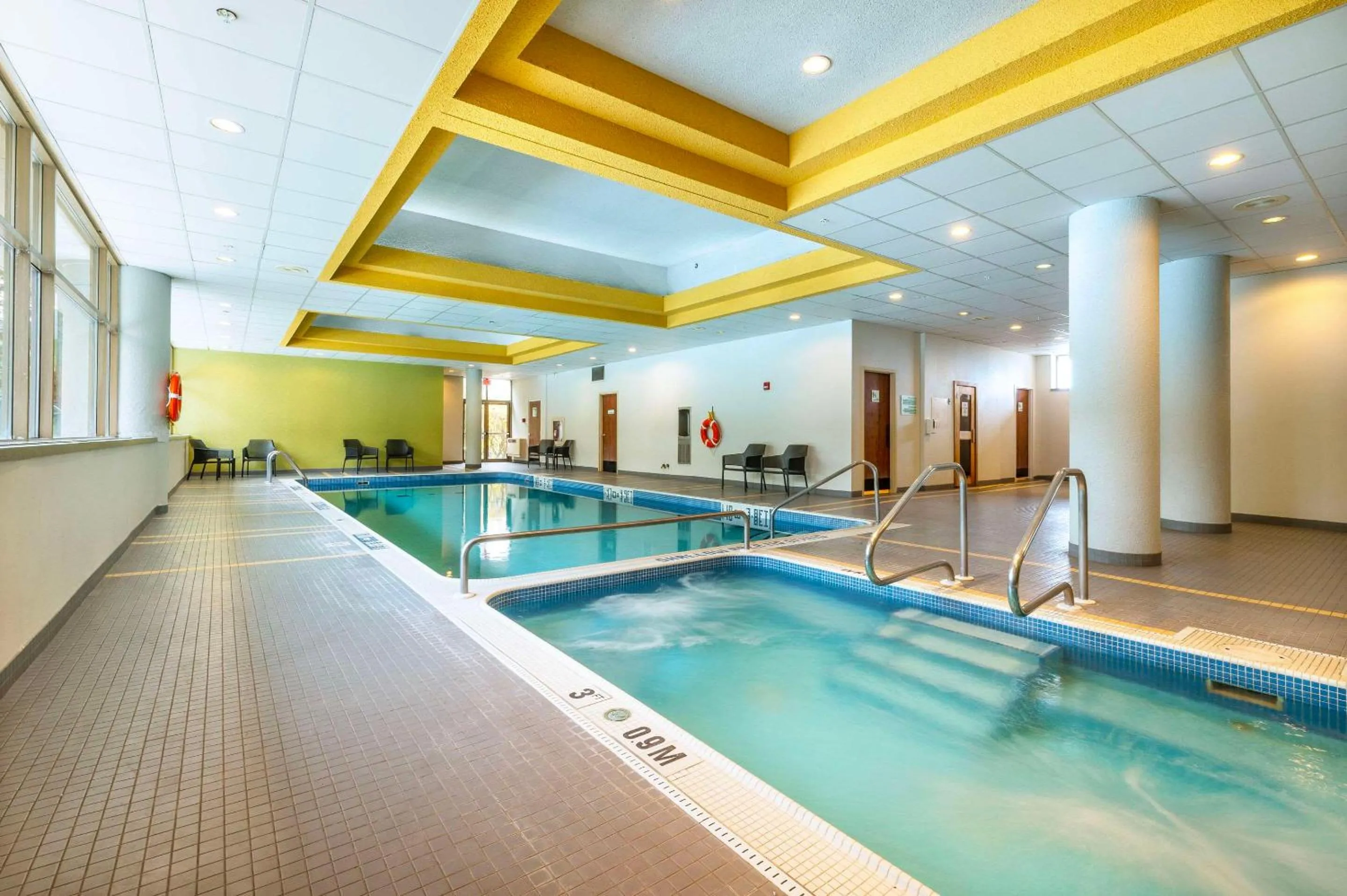 Swimming pool in Allure Hotel & Conference Centre, Ascend Hotel Collection