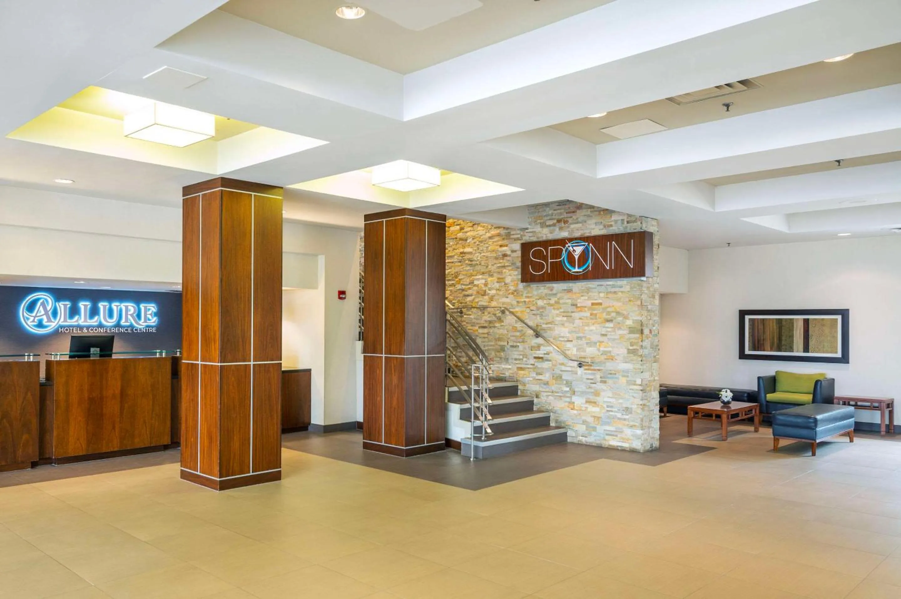 Lobby or reception in Allure Hotel & Conference Centre, Ascend Hotel Collection