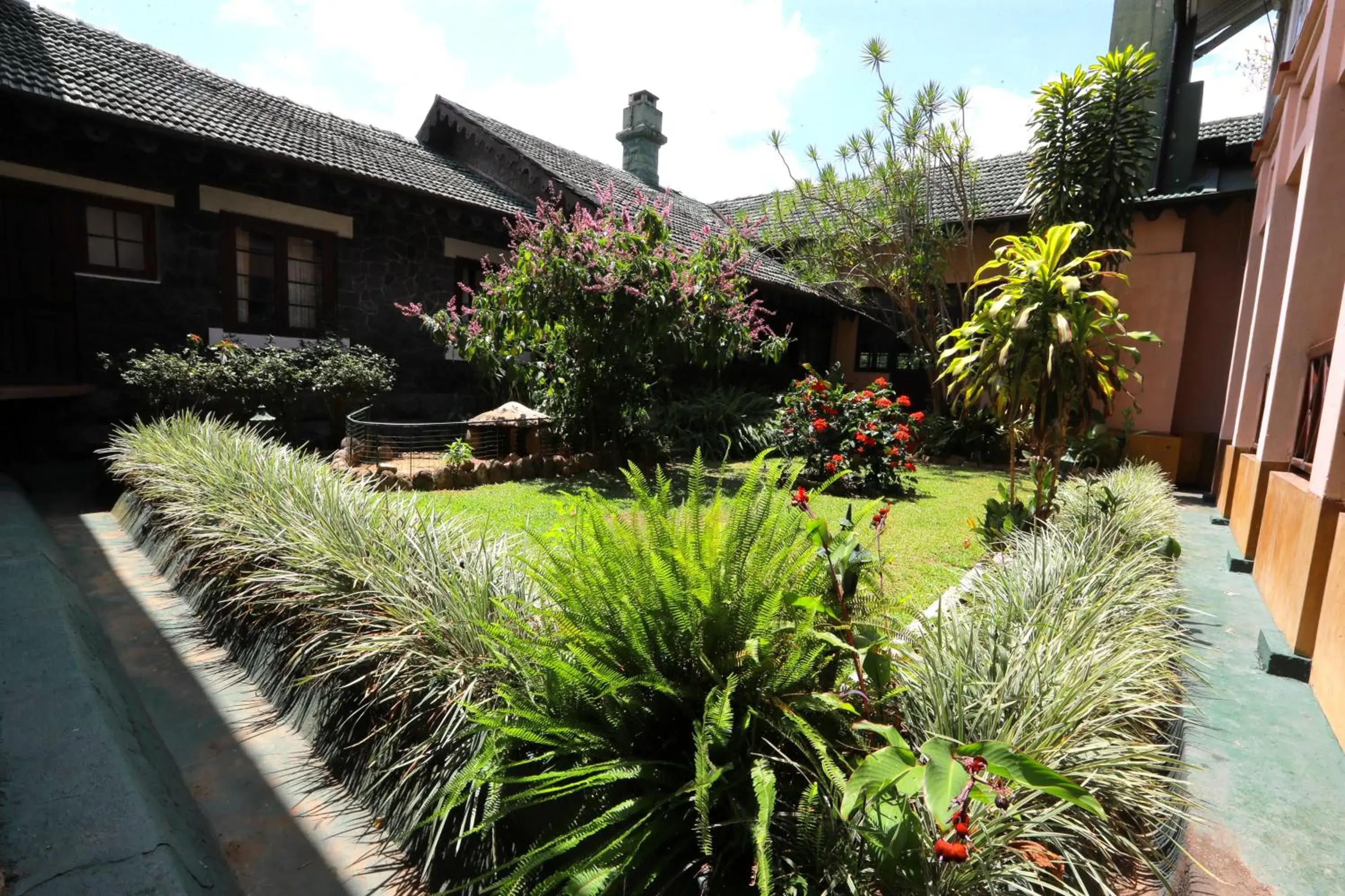 Property building in Bandarawela Hotel Property building in Bandarawela Hotel
