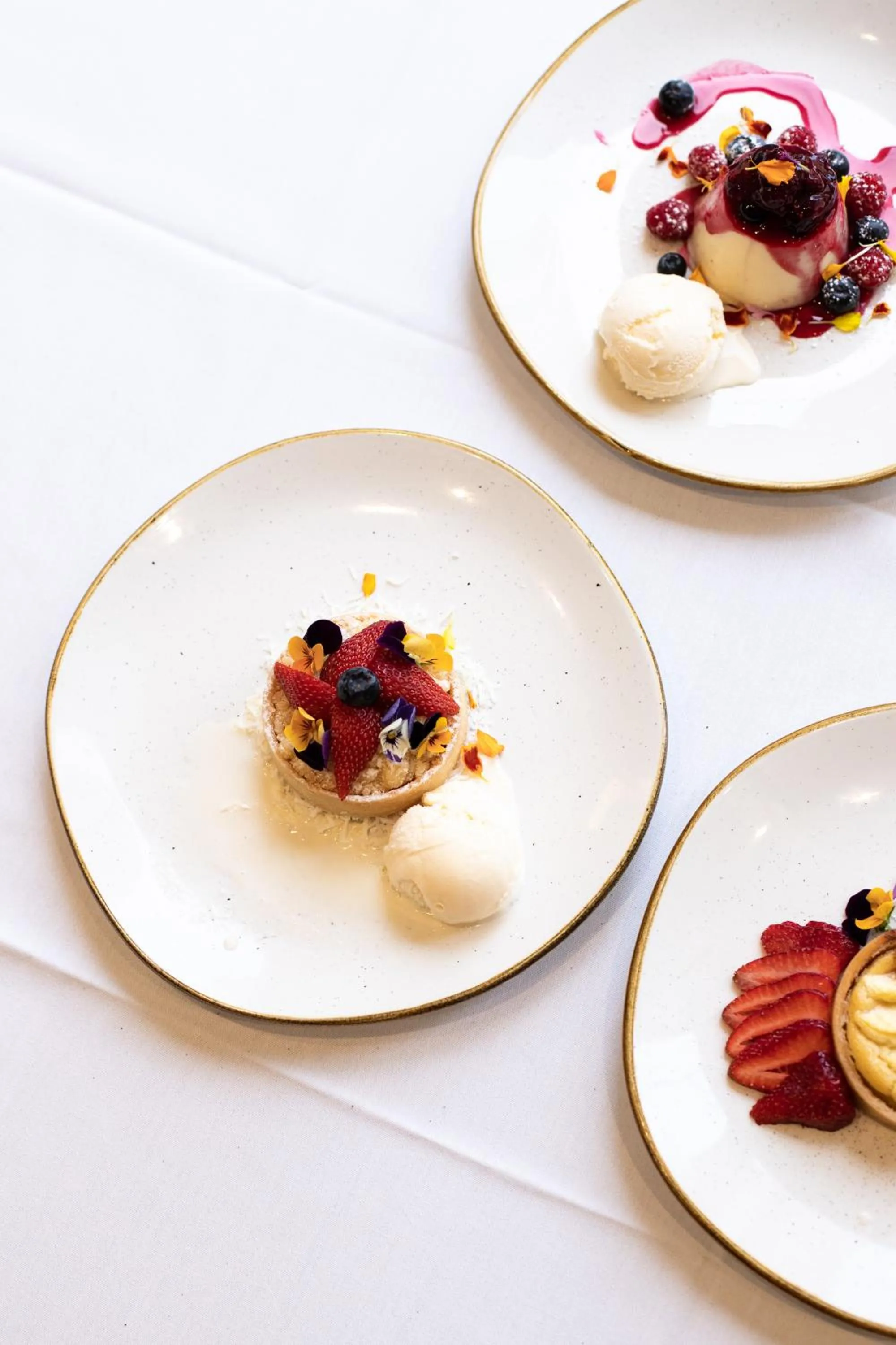 Restaurant/places to eat in The Sebel Quay West Suites Sydney