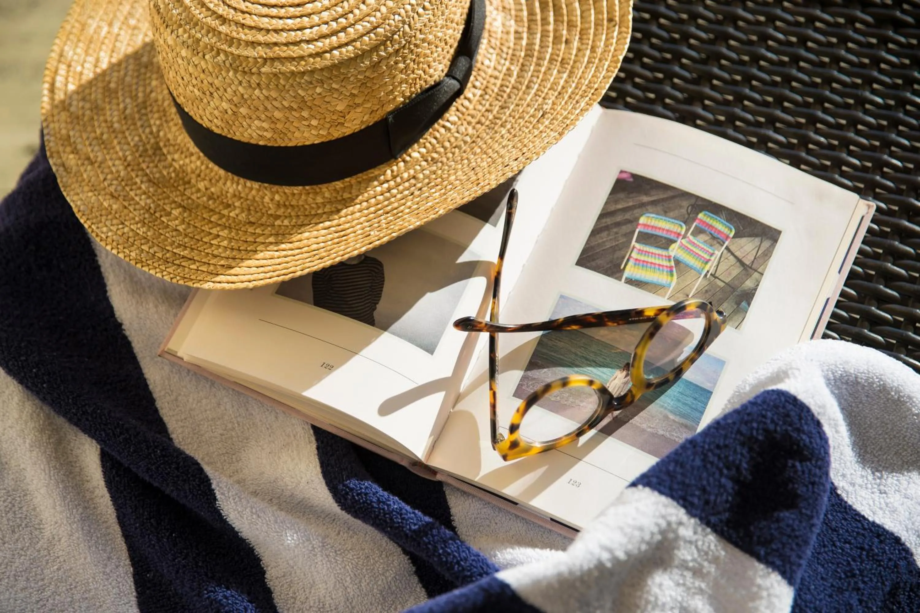 Area and facilities in The Sebel Quay West Suites Sydney